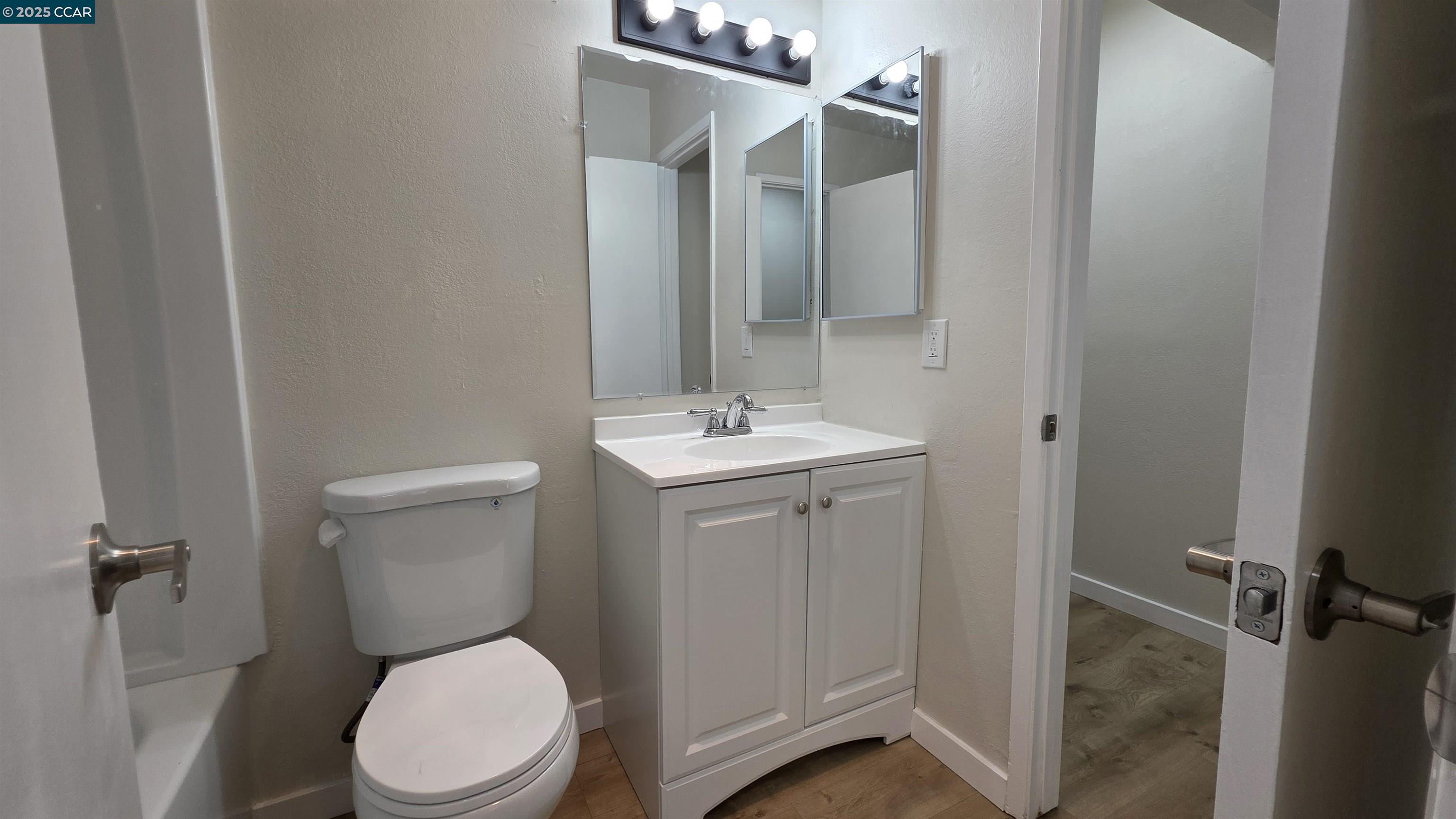 Detail Gallery Image 18 of 21 For 1333 N Camino Alto #238,  Vallejo,  CA 94589 - 2 Beds | 1 Baths