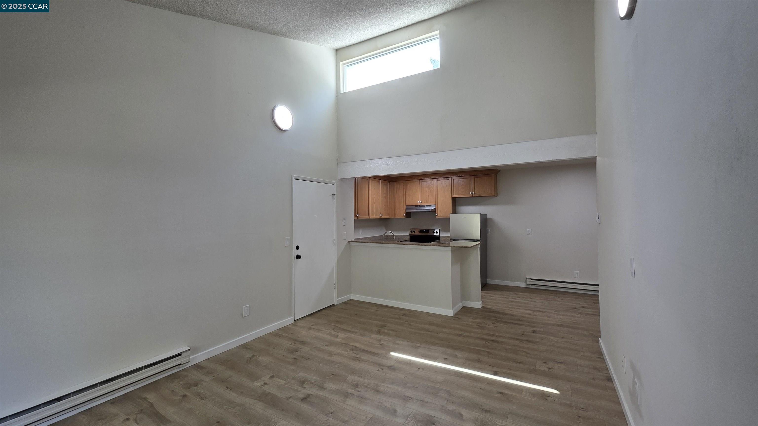 Detail Gallery Image 5 of 35 For 1333 N Camino Alto #238,  Vallejo,  CA 94589 - 2 Beds | 1 Baths