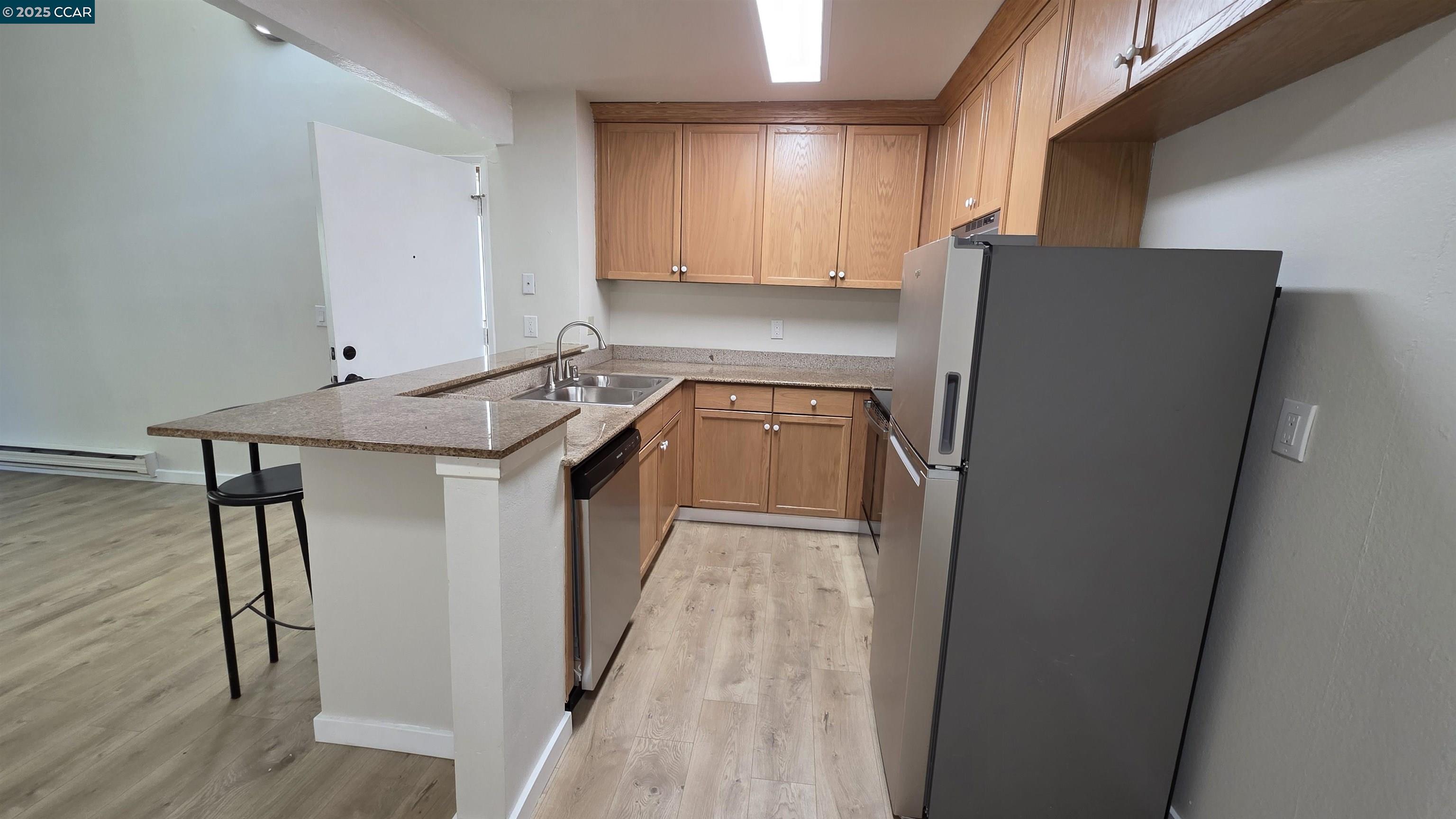 Detail Gallery Image 6 of 21 For 1333 N Camino Alto #238,  Vallejo,  CA 94589 - 2 Beds | 1 Baths