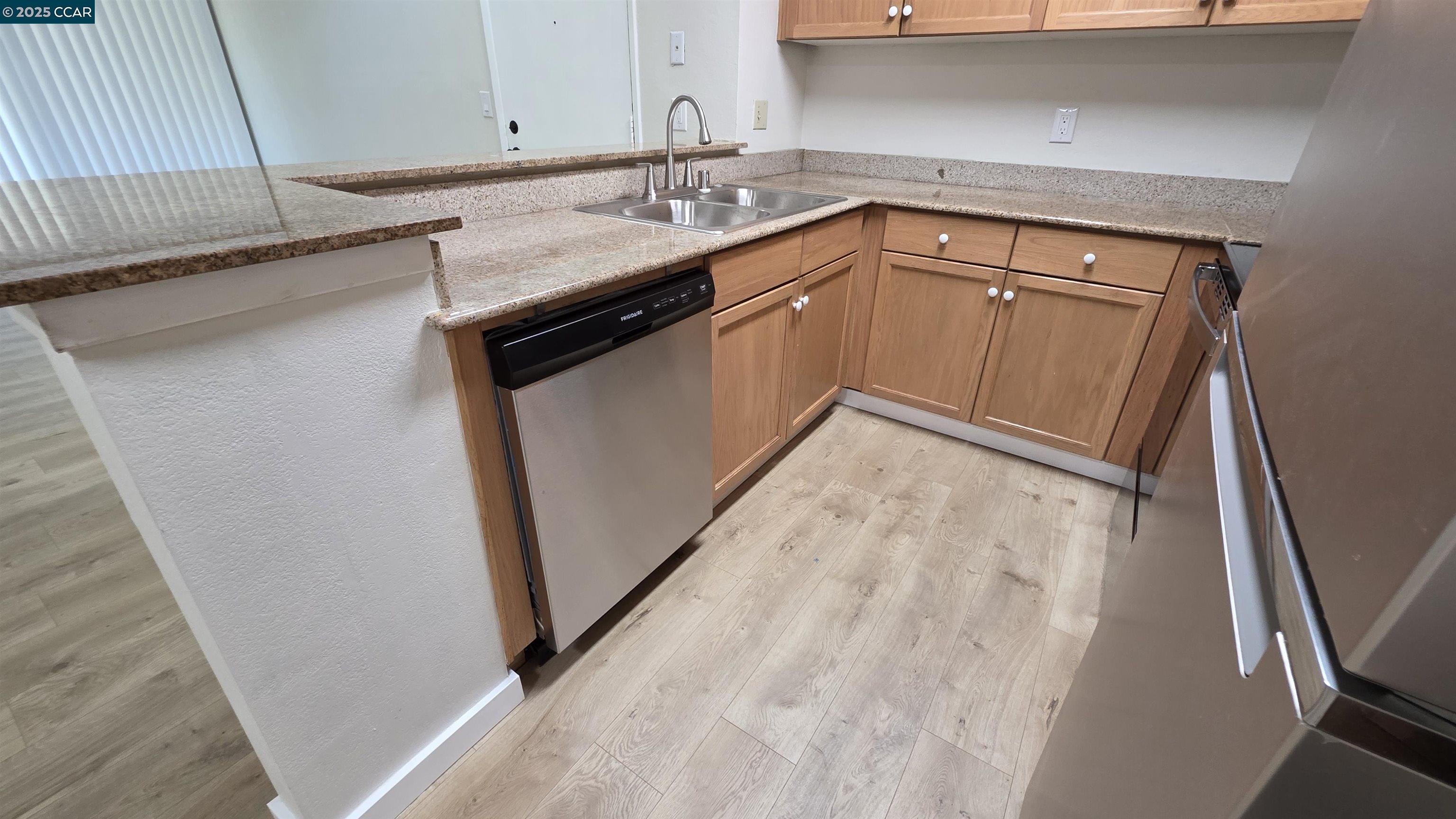 Detail Gallery Image 7 of 21 For 1333 N Camino Alto #238,  Vallejo,  CA 94589 - 2 Beds | 1 Baths