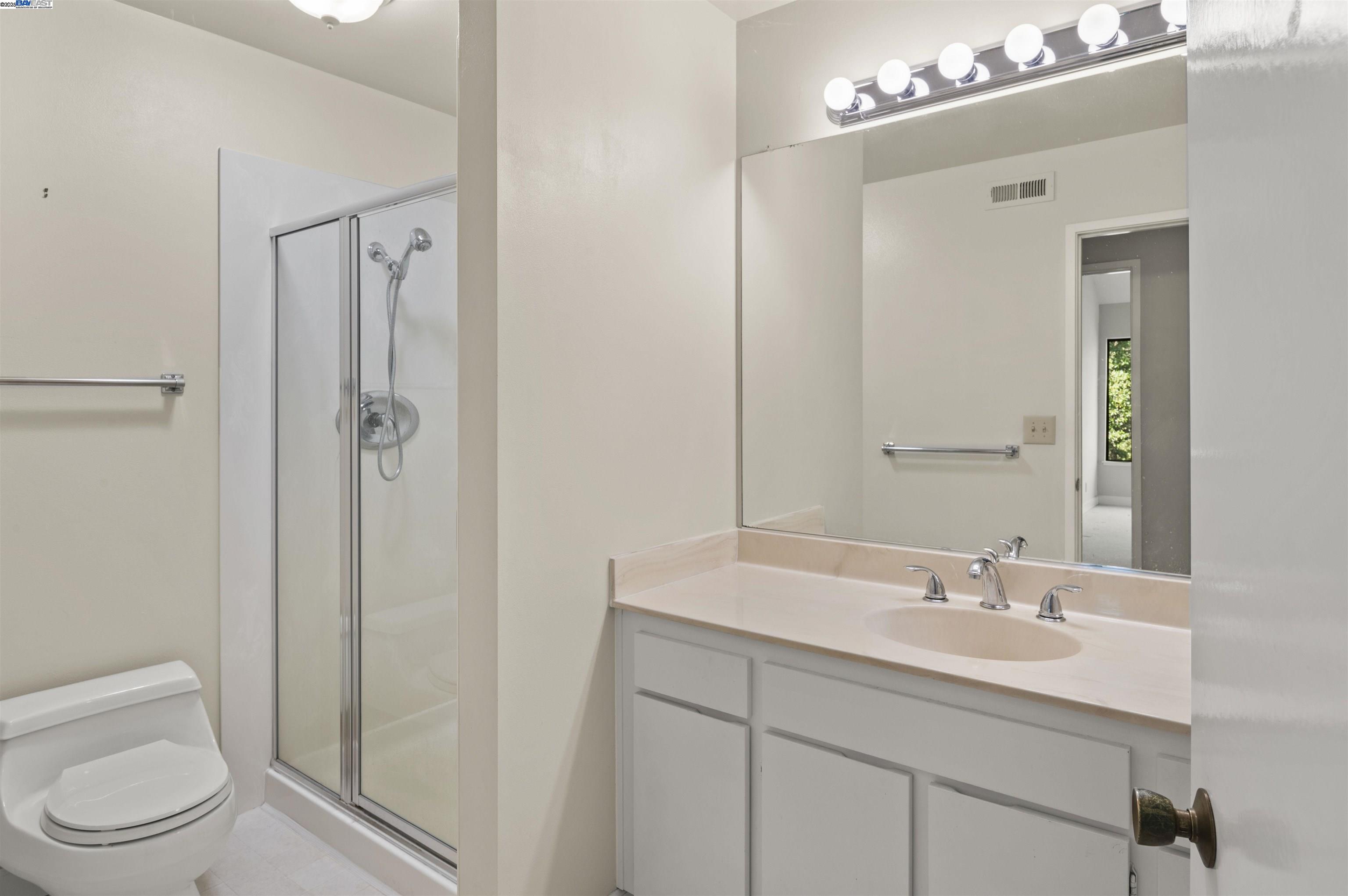 Detail Gallery Image 12 of 24 For 3838 Terra Granada Dr 1b,  Walnut Creek,  CA 94595 - 2 Beds | 2 Baths