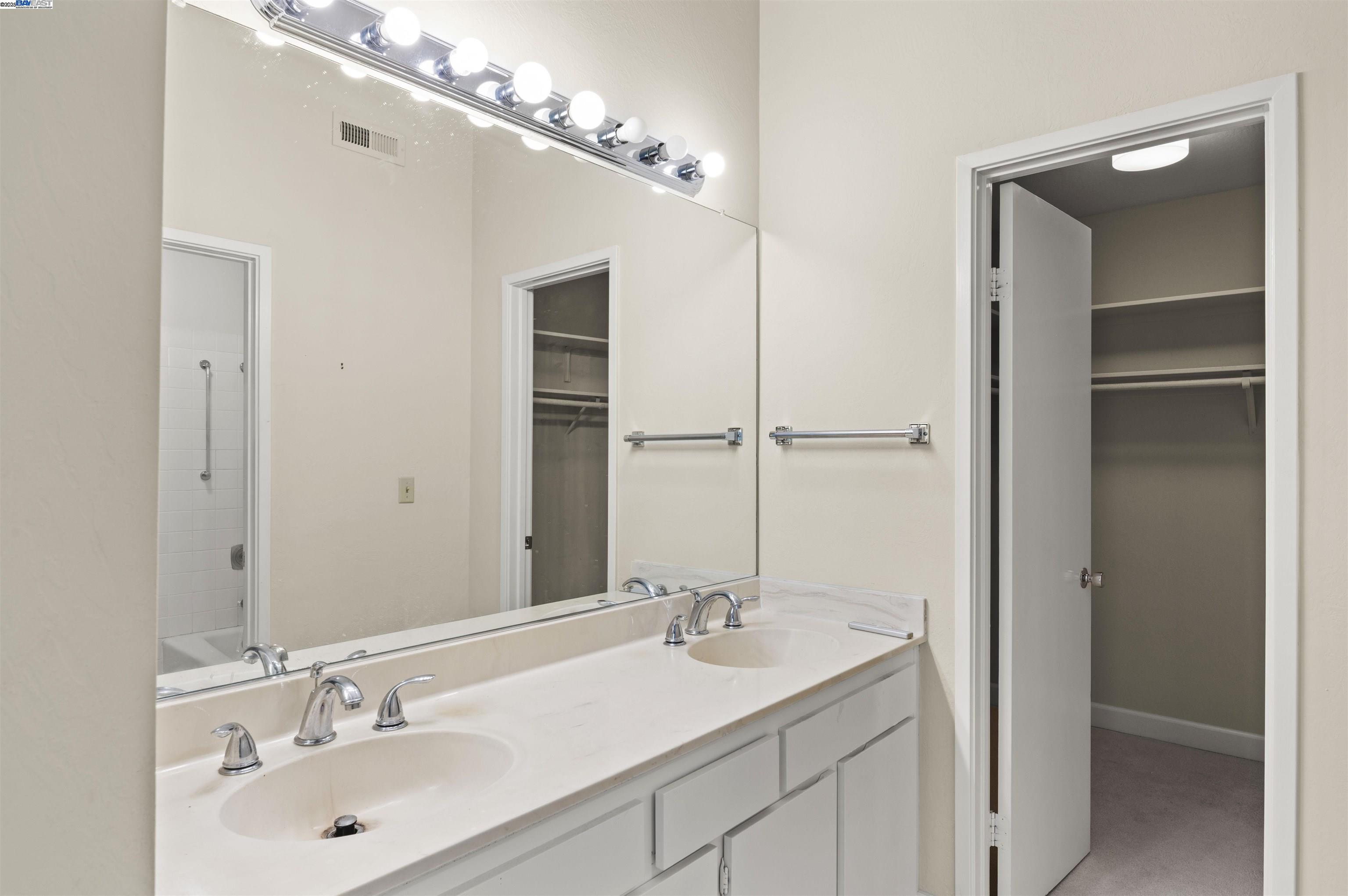 Detail Gallery Image 20 of 24 For 3838 Terra Granada Dr 1b,  Walnut Creek,  CA 94595 - 2 Beds | 2 Baths