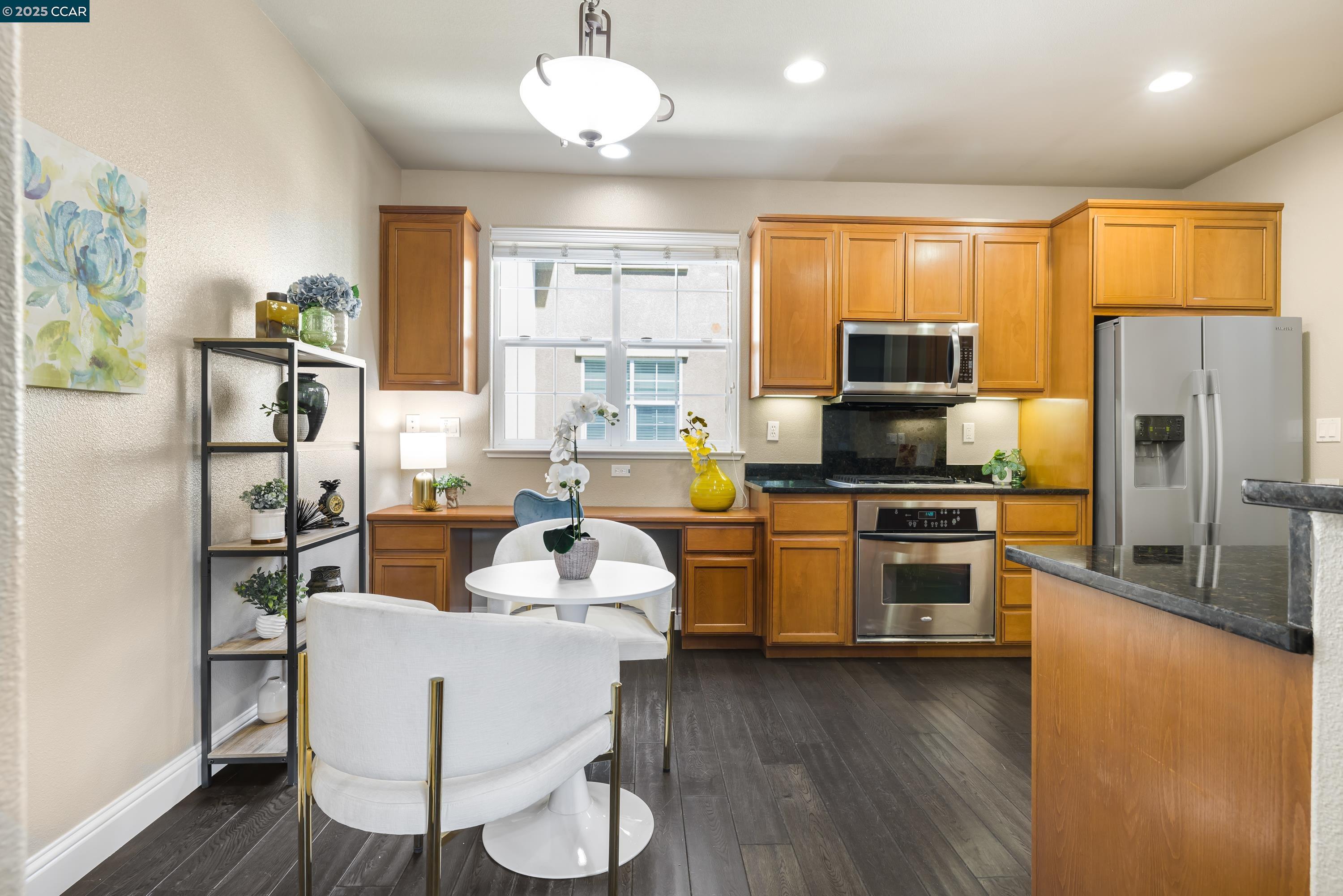 Photo #6: 41105438 Listing 