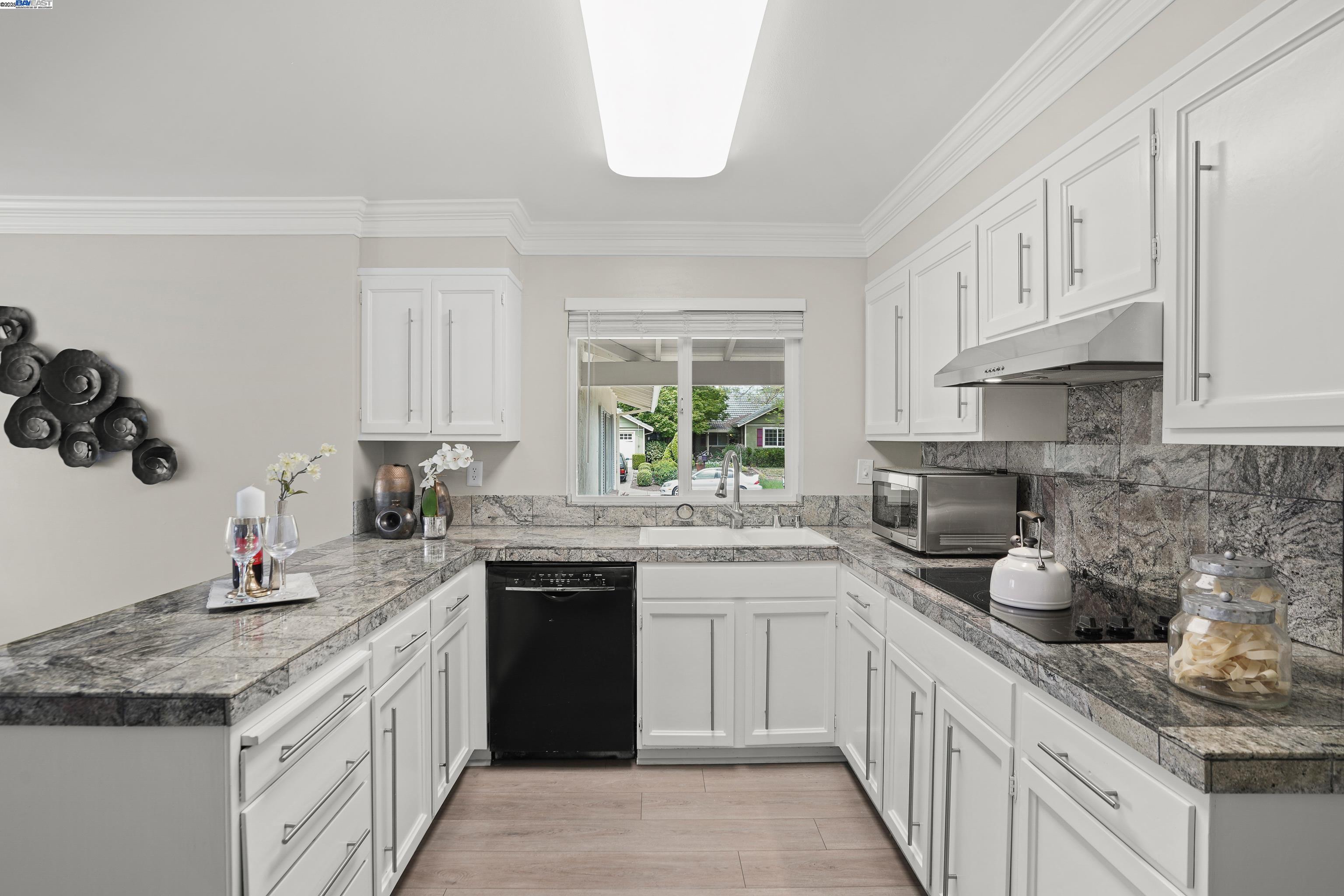 Detail Gallery Image 10 of 35 For 501 Amherst Ct a,  San Ramon,  CA 94583 - 3 Beds | 2 Baths