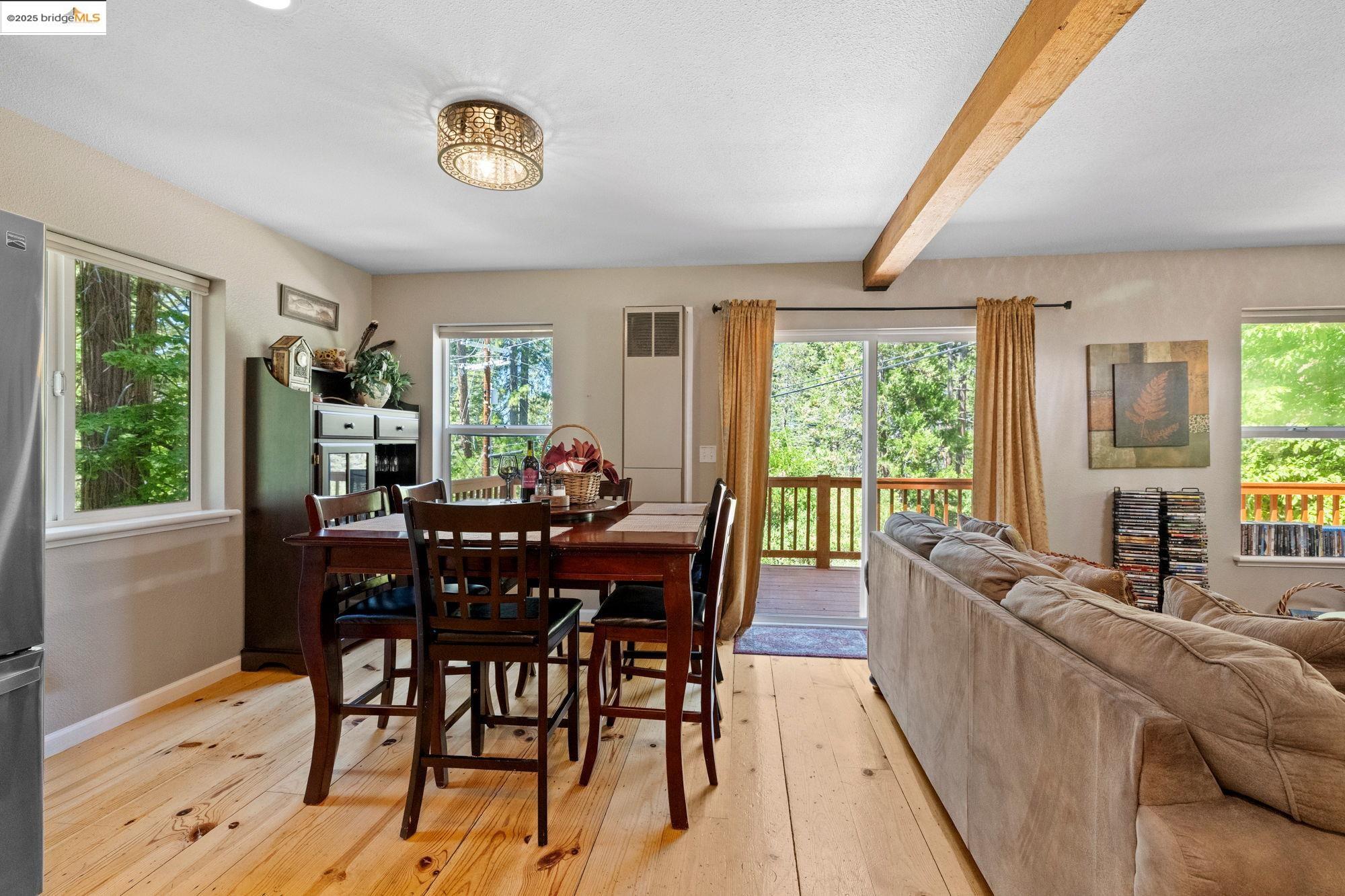 Detail Gallery Image 15 of 28 For 24685 Tramway Rd, Mi Wuk Village,  CA 95346 - 3 Beds | 2 Baths