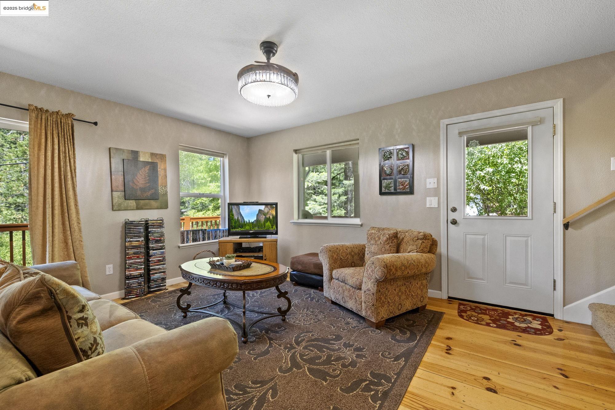 Detail Gallery Image 18 of 28 For 24685 Tramway Rd, Mi Wuk Village,  CA 95346 - 3 Beds | 2 Baths
