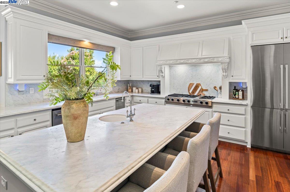 Detail Gallery Image 15 of 60 For 1137 via Di Salerno, Pleasanton,  CA 94566 - 5 Beds | 4/1 Baths