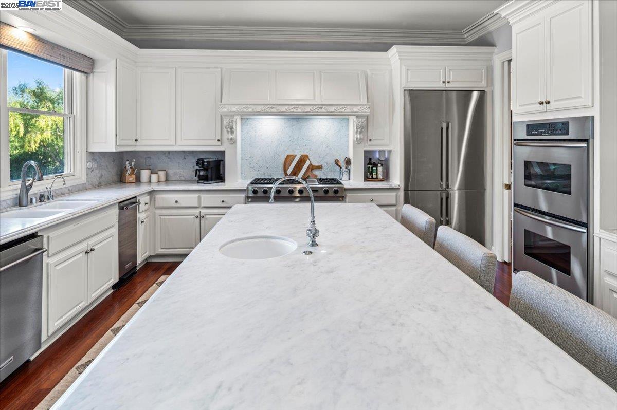 Detail Gallery Image 16 of 60 For 1137 via Di Salerno, Pleasanton,  CA 94566 - 5 Beds | 4/1 Baths