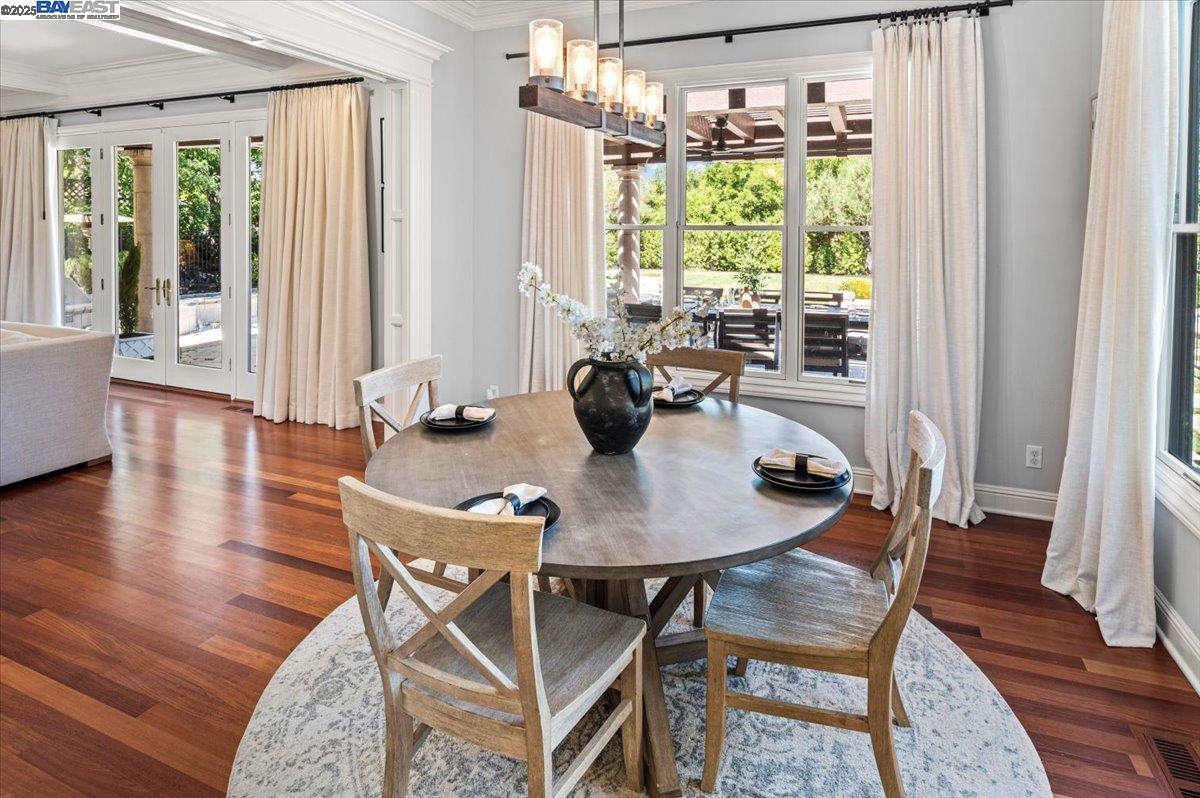 Detail Gallery Image 20 of 60 For 1137 via Di Salerno, Pleasanton,  CA 94566 - 5 Beds | 4/1 Baths