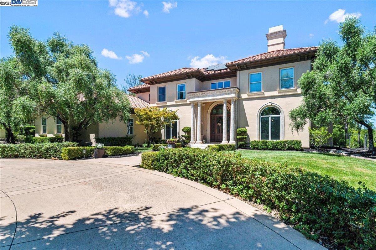Detail Gallery Image 3 of 60 For 1137 via Di Salerno, Pleasanton,  CA 94566 - 5 Beds | 4/1 Baths