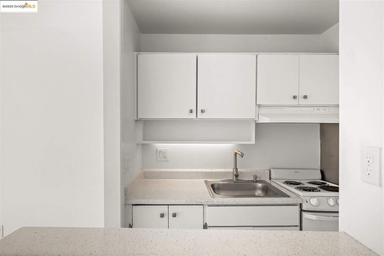 Detail Gallery Image 17 of 57 For 7 Commodore Dr #A260,  Emeryville,  CA 94608 - 0 Beds | 1 Baths