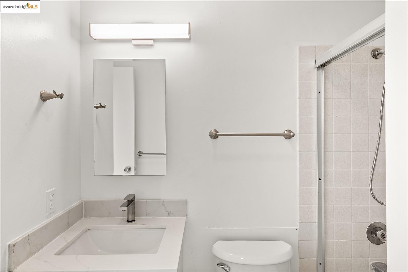 Detail Gallery Image 22 of 57 For 7 Commodore Dr #A260,  Emeryville,  CA 94608 - 0 Beds | 1 Baths