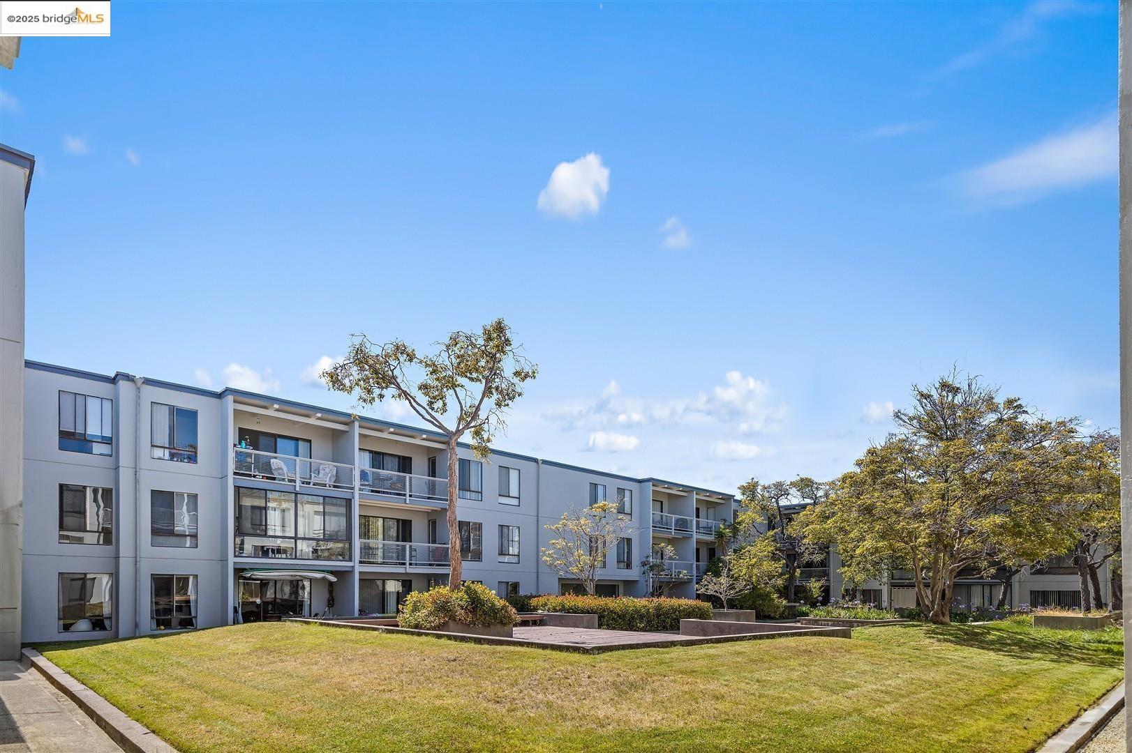 Detail Gallery Image 28 of 57 For 7 Commodore Dr #A260,  Emeryville,  CA 94608 - 0 Beds | 1 Baths