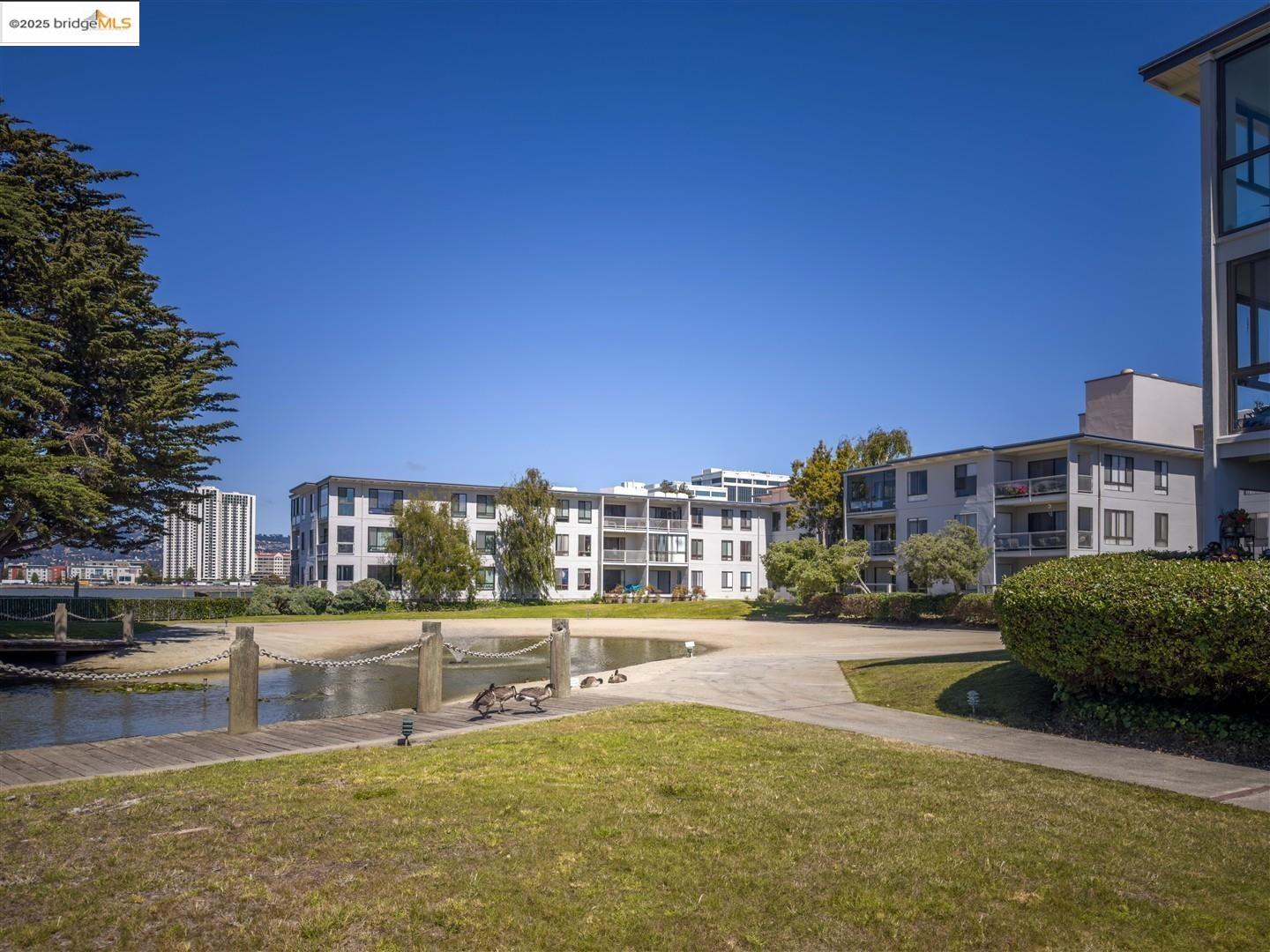 Detail Gallery Image 36 of 57 For 7 Commodore Dr #A260,  Emeryville,  CA 94608 - 0 Beds | 1 Baths