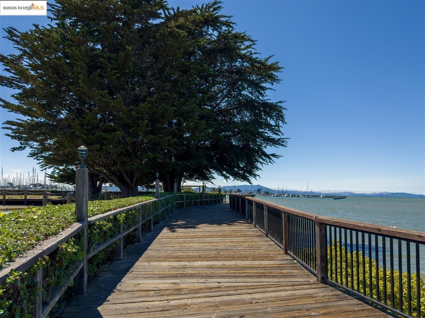 Detail Gallery Image 39 of 57 For 7 Commodore Dr #A260,  Emeryville,  CA 94608 - 0 Beds | 1 Baths