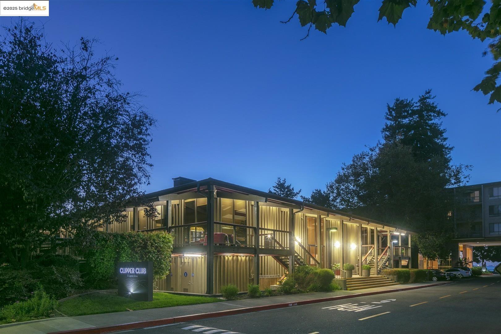 Detail Gallery Image 49 of 57 For 7 Commodore Dr #A260,  Emeryville,  CA 94608 - 0 Beds | 1 Baths