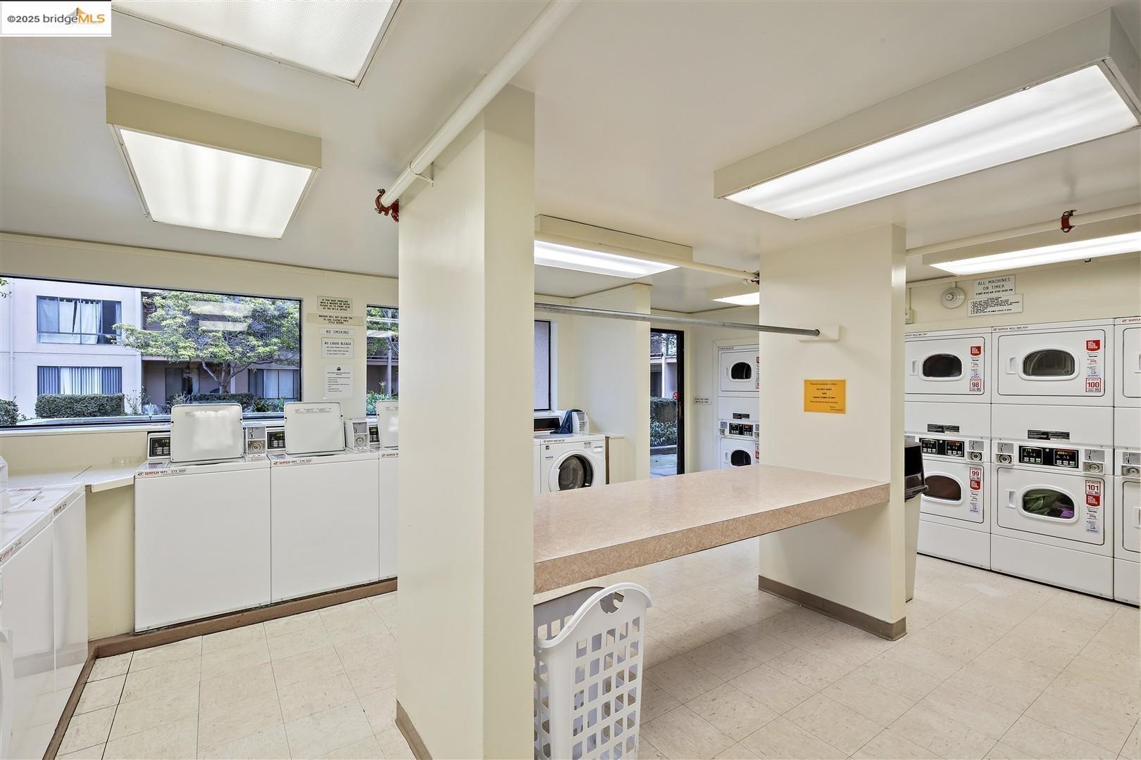 Detail Gallery Image 51 of 57 For 7 Commodore Dr #A260,  Emeryville,  CA 94608 - 0 Beds | 1 Baths