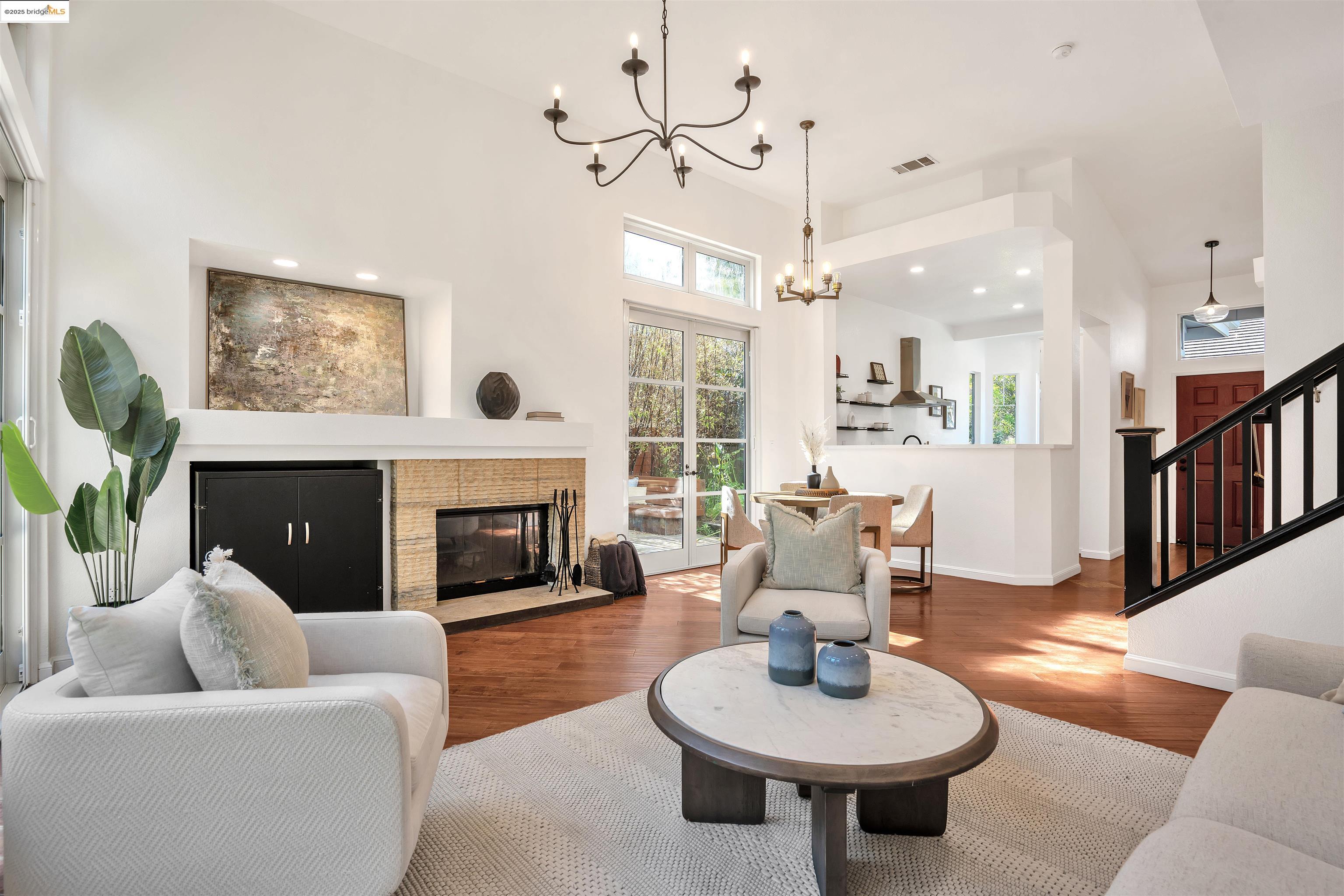 Detail Gallery Image 10 of 39 For 16 Bay Harbor Ct, Richmond,  CA 94804 - 3 Beds | 3 Baths