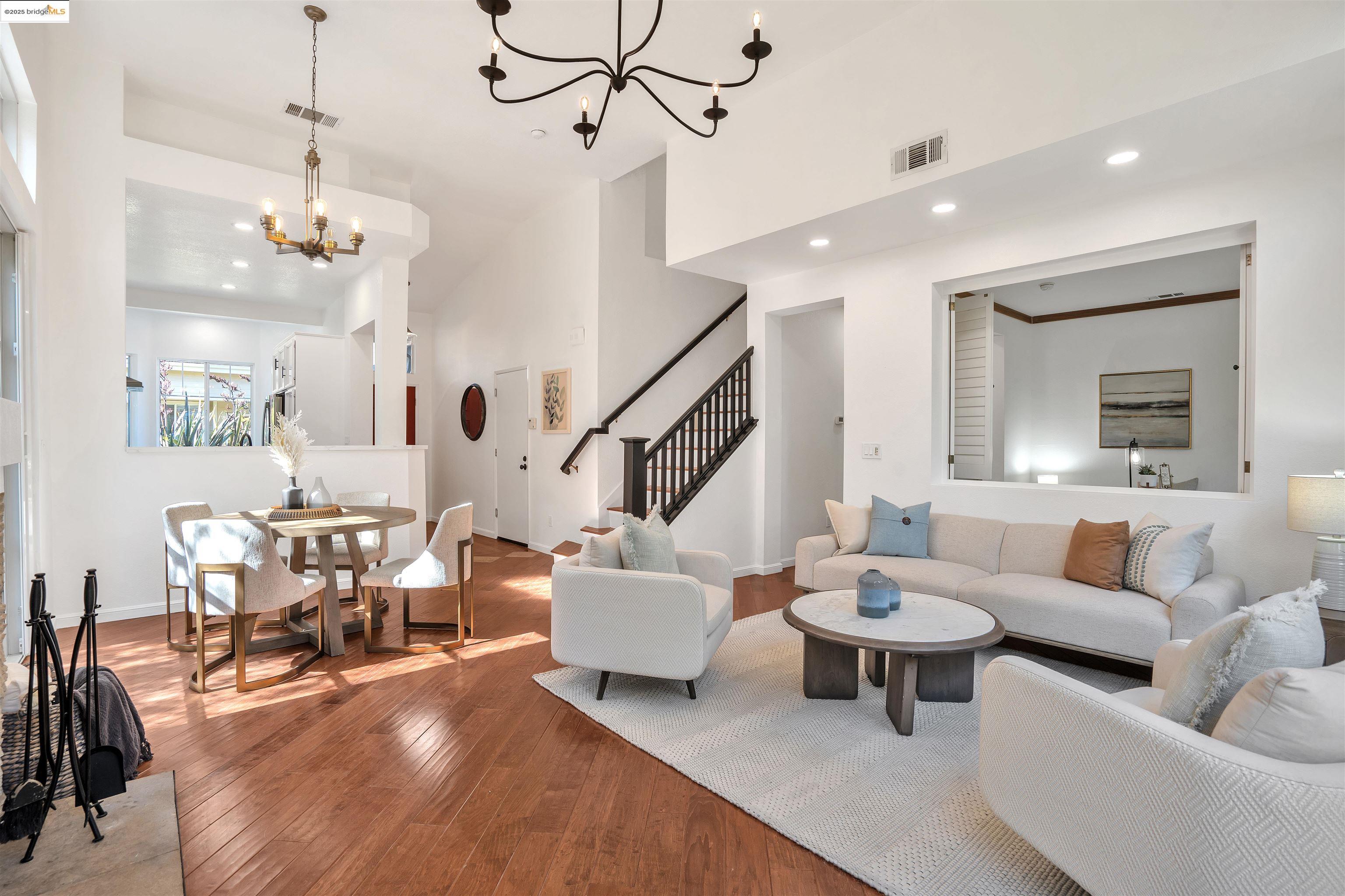 Detail Gallery Image 13 of 39 For 16 Bay Harbor Ct, Richmond,  CA 94804 - 3 Beds | 3 Baths