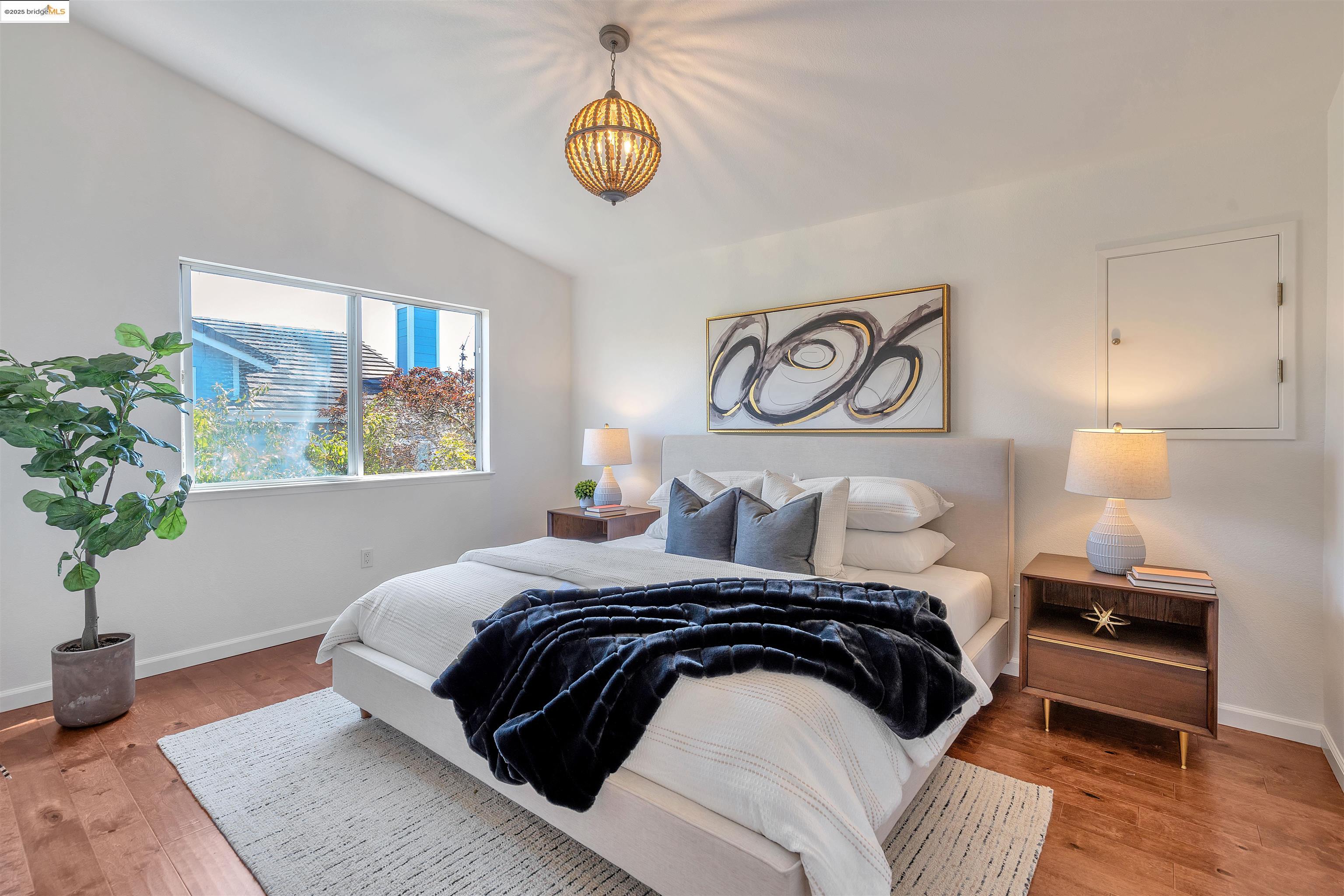 Detail Gallery Image 17 of 39 For 16 Bay Harbor Ct, Richmond,  CA 94804 - 3 Beds | 3 Baths