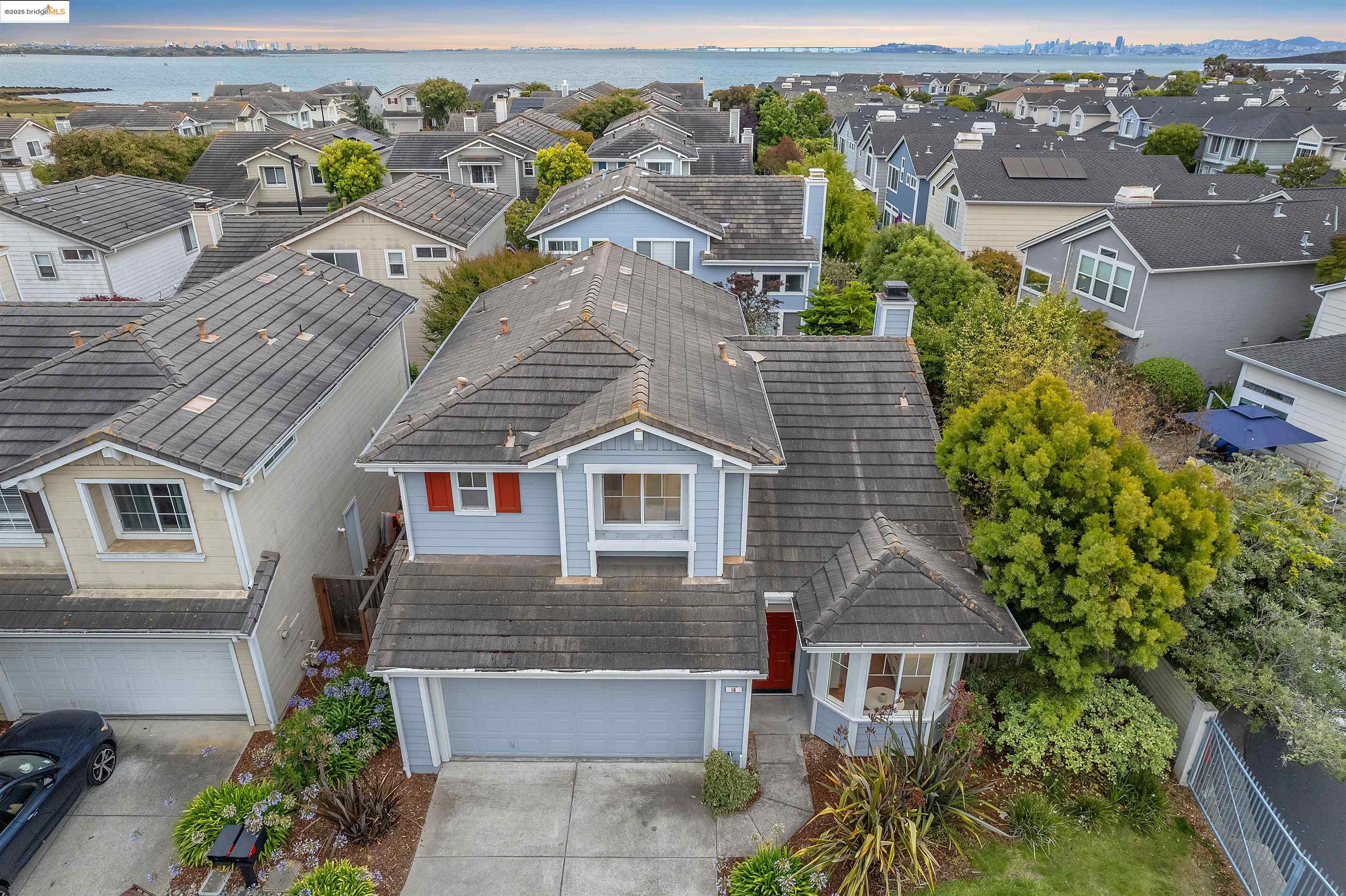 Detail Gallery Image 26 of 39 For 16 Bay Harbor Ct, Richmond,  CA 94804 - 3 Beds | 3 Baths
