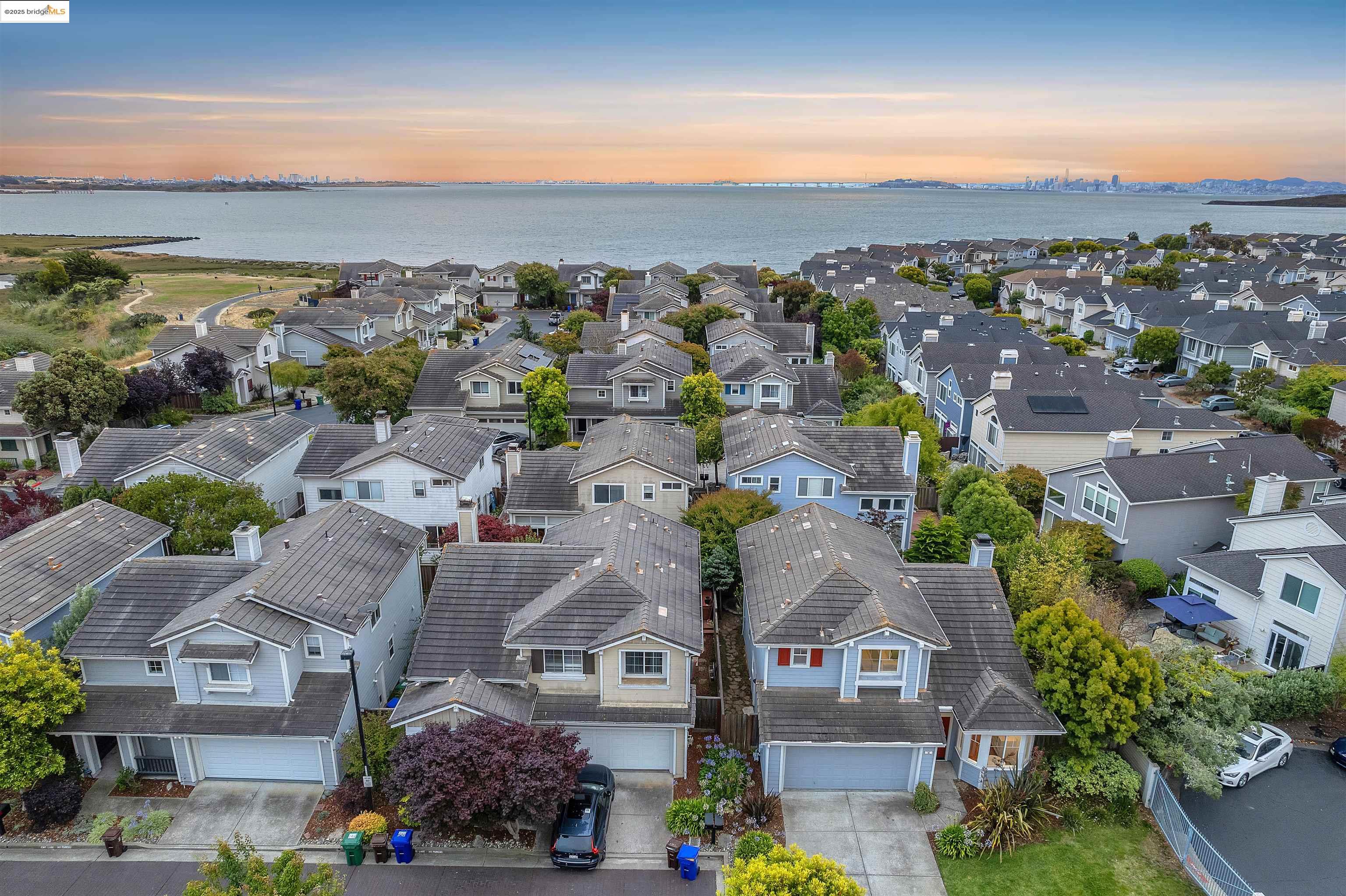 Detail Gallery Image 38 of 39 For 16 Bay Harbor Ct, Richmond,  CA 94804 - 3 Beds | 3 Baths