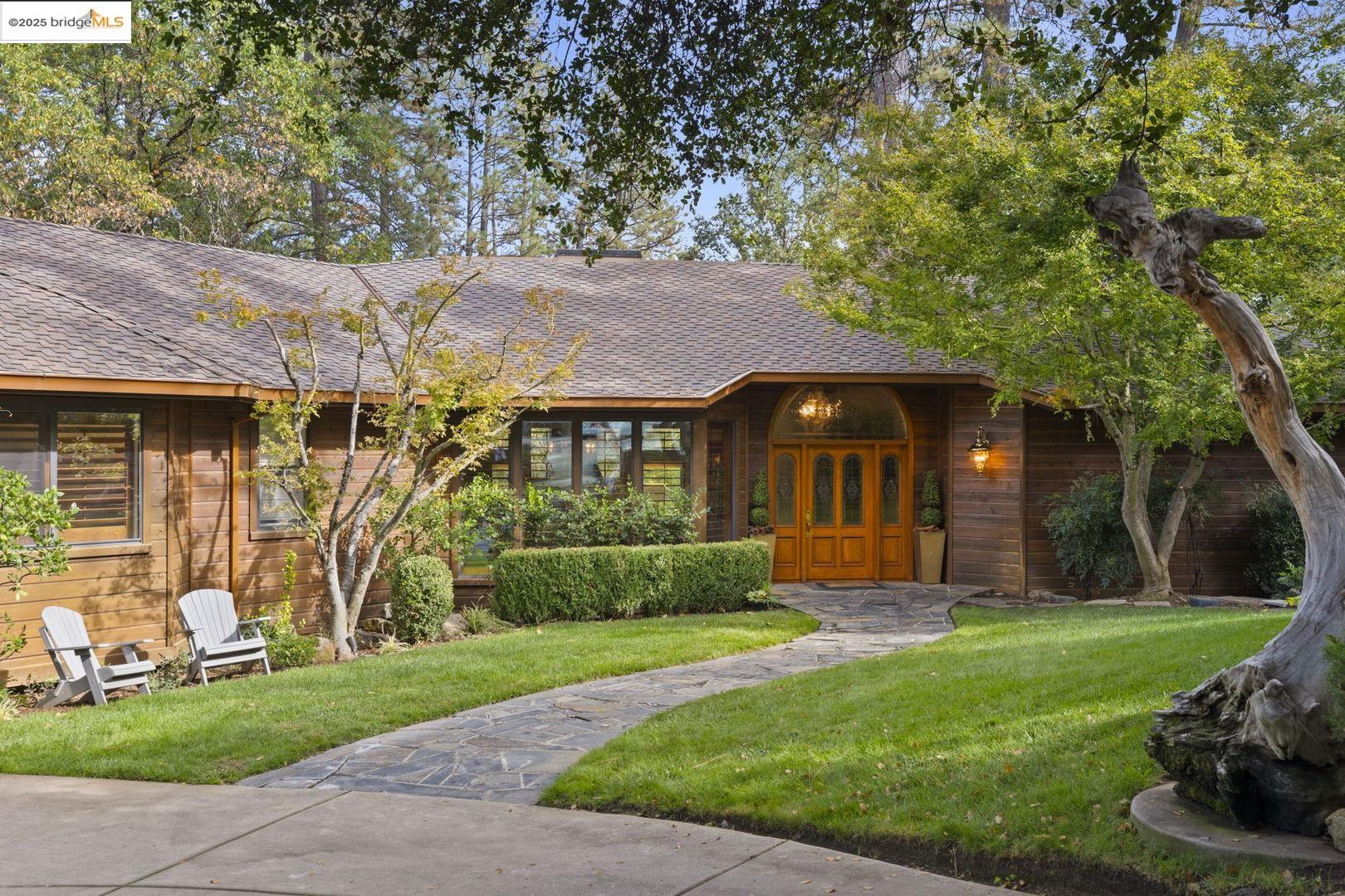 Detail Gallery Image 2 of 59 For 22025 Lyons Bald Mt Rd, Sonora,  CA 95370 - 3 Beds | 2/1 Baths