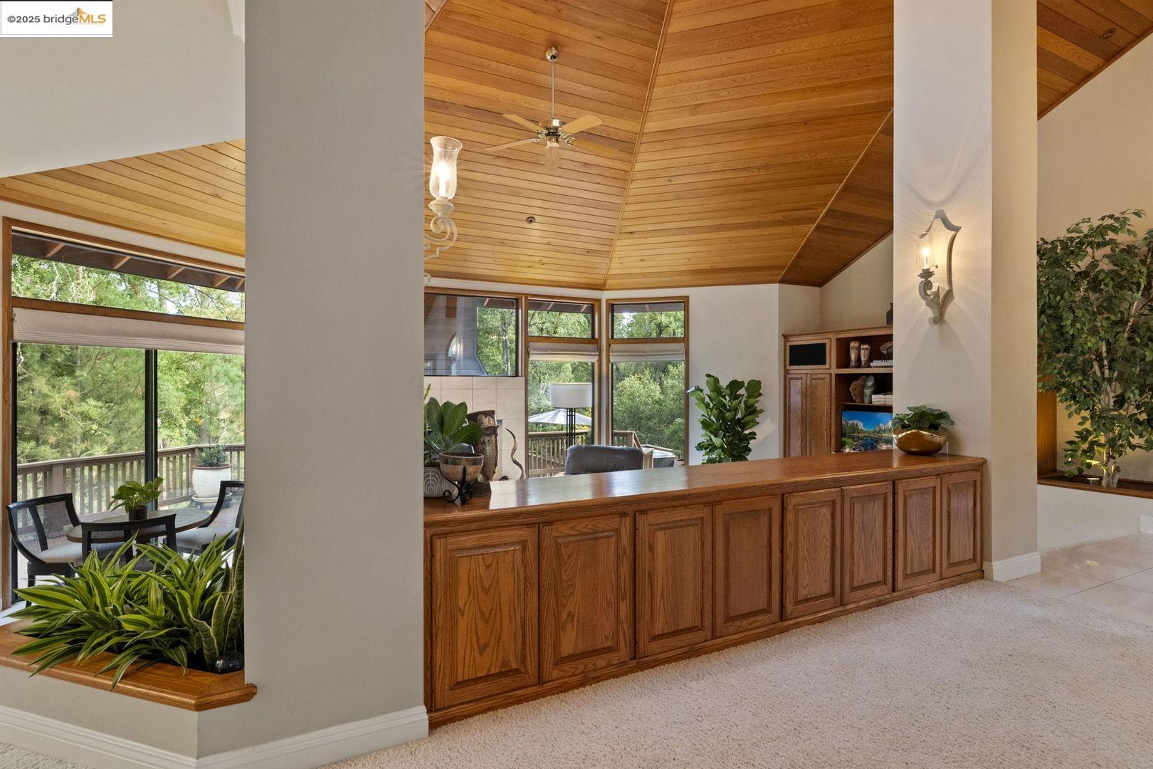 Detail Gallery Image 11 of 59 For 22025 Lyons Bald Mt Rd, Sonora,  CA 95370 - 3 Beds | 2/1 Baths