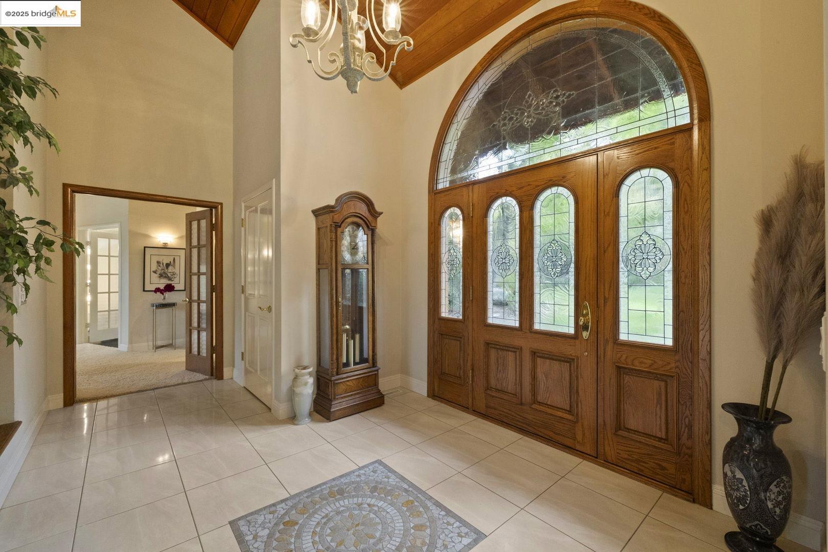 Detail Gallery Image 4 of 59 For 22025 Lyons Bald Mt Rd, Sonora,  CA 95370 - 3 Beds | 2/1 Baths