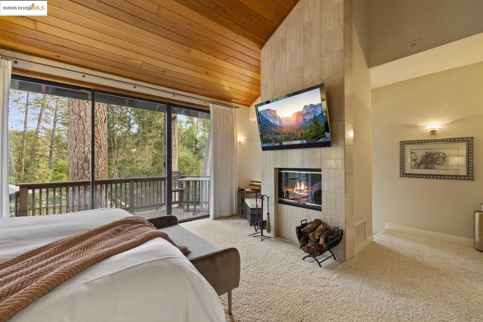 Detail Gallery Image 32 of 59 For 22025 Lyons Bald Mt Rd, Sonora,  CA 95370 - 3 Beds | 2/1 Baths