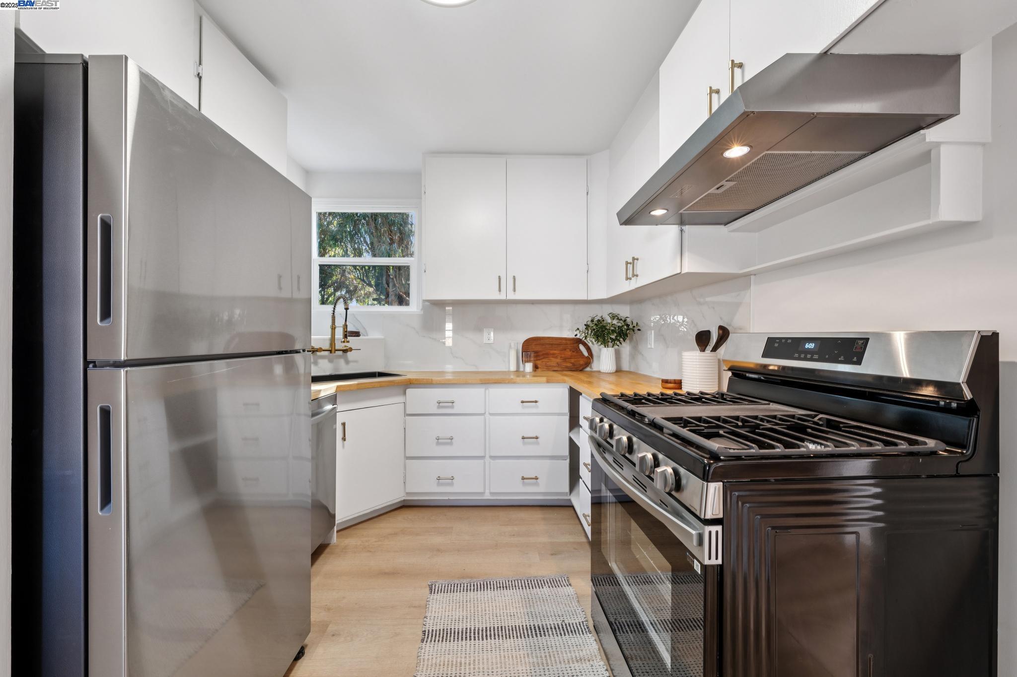 Detail Gallery Image 14 of 45 For 5400 Clinton Ave, Richmond,  CA 94805 - 2 Beds | 1 Baths