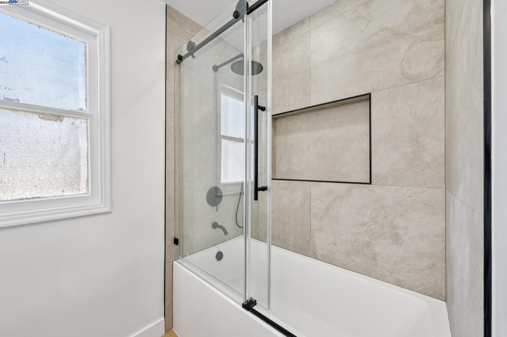 Detail Gallery Image 24 of 45 For 5400 Clinton Ave, Richmond,  CA 94805 - 2 Beds | 1 Baths