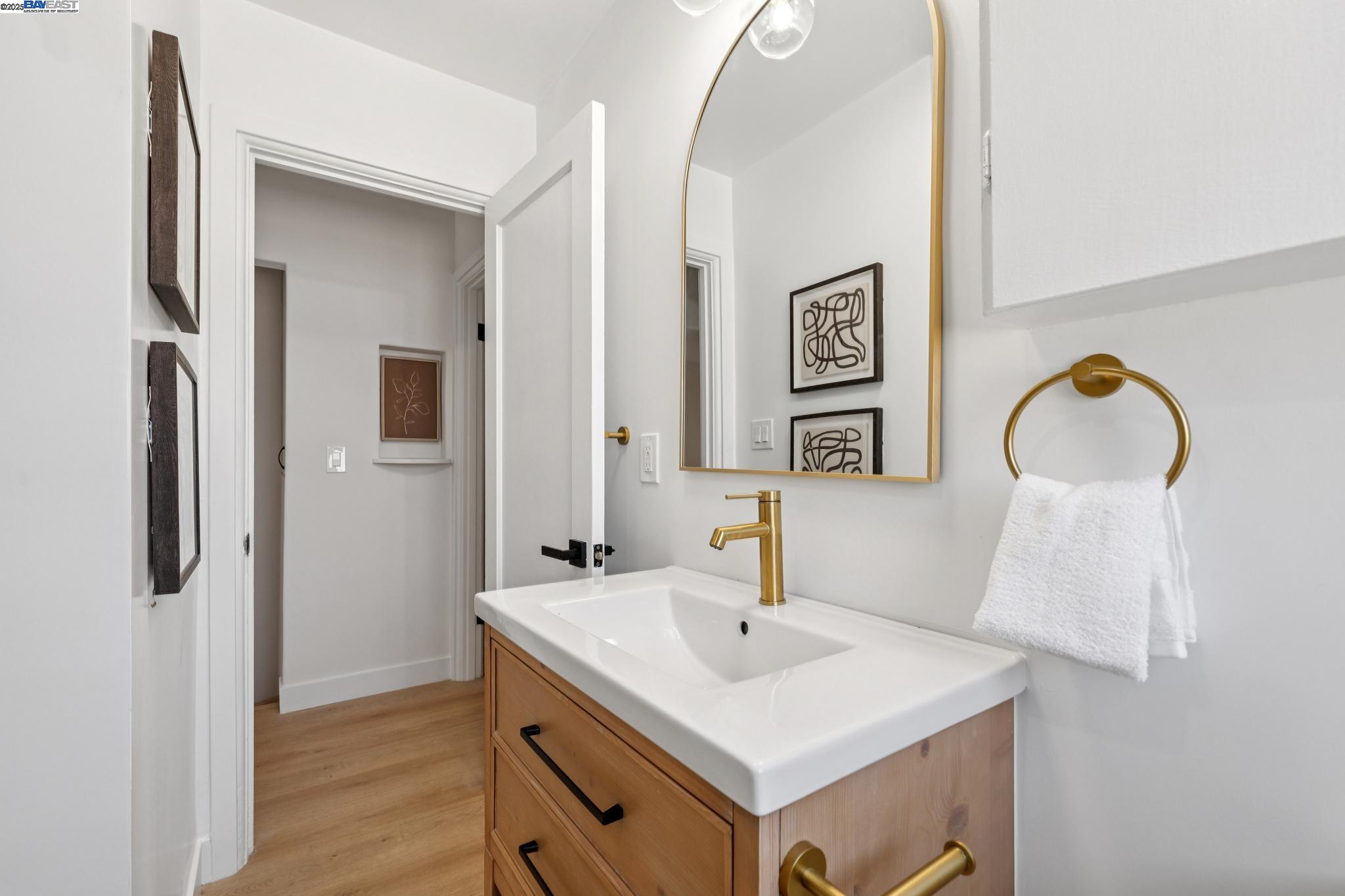 Detail Gallery Image 25 of 45 For 5400 Clinton Ave, Richmond,  CA 94805 - 2 Beds | 1 Baths