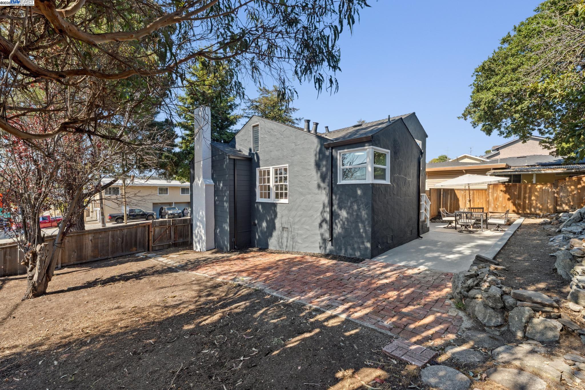Detail Gallery Image 36 of 45 For 5400 Clinton Ave, Richmond,  CA 94805 - 2 Beds | 1 Baths