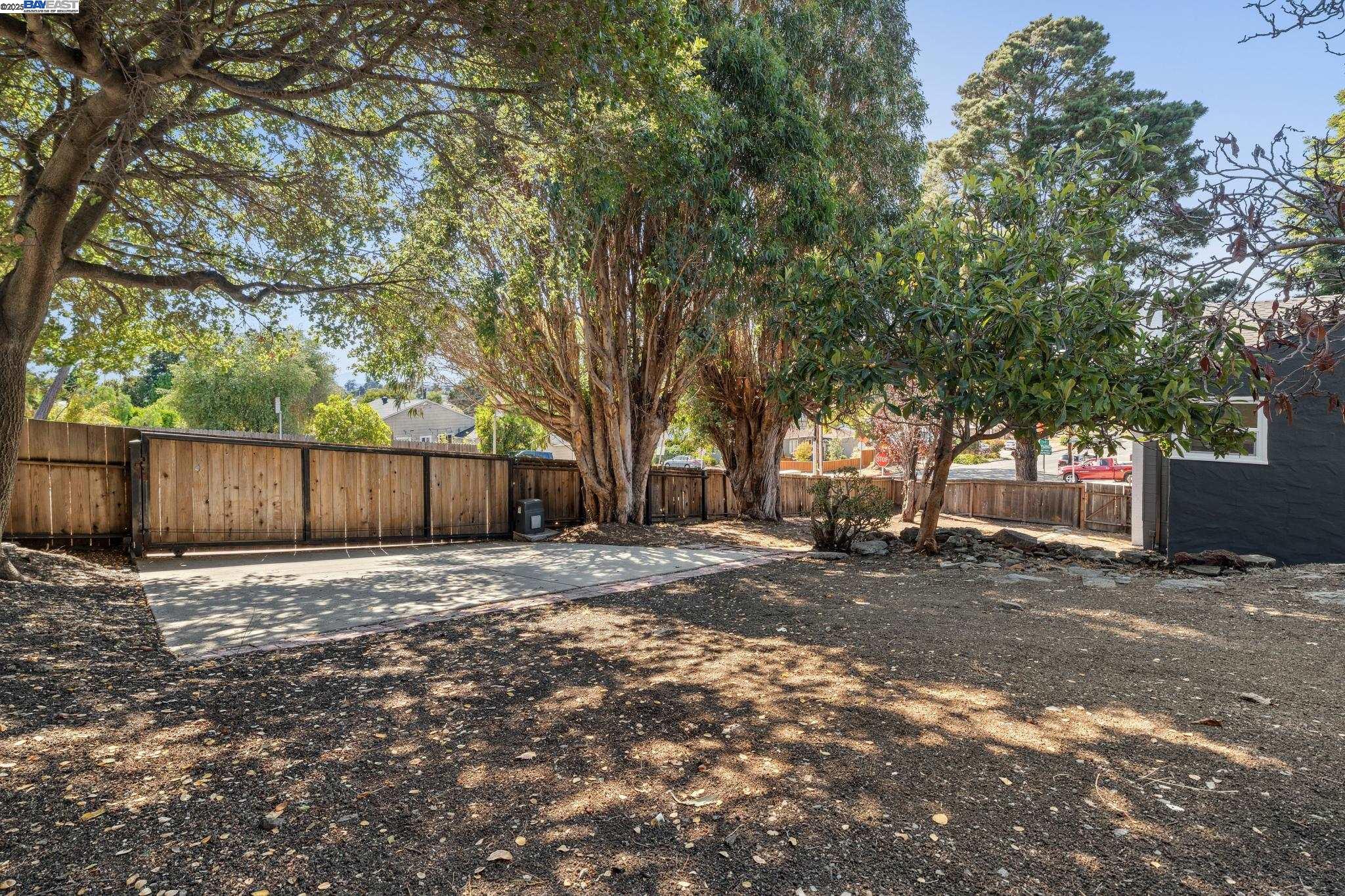 Detail Gallery Image 40 of 45 For 5400 Clinton Ave, Richmond,  CA 94805 - 2 Beds | 1 Baths