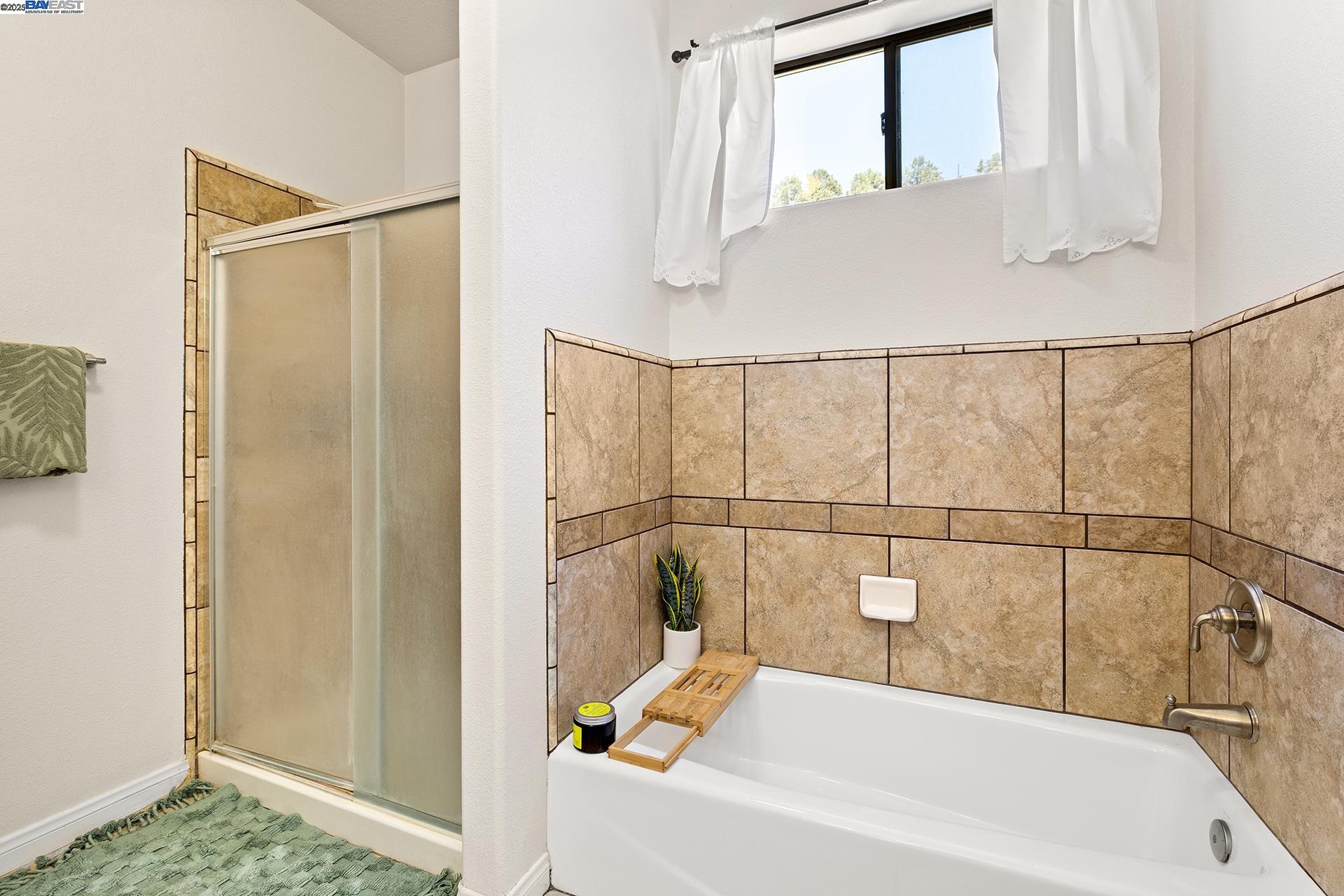 Detail Gallery Image 18 of 20 For 2048 Woodland Dr, –,  CA 93222 - 3 Beds | 3 Baths