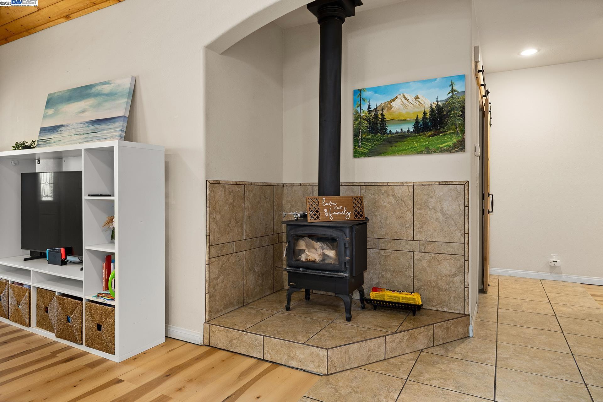 Detail Gallery Image 8 of 20 For 2048 Woodland Dr, –,  CA 93222 - 3 Beds | 3 Baths