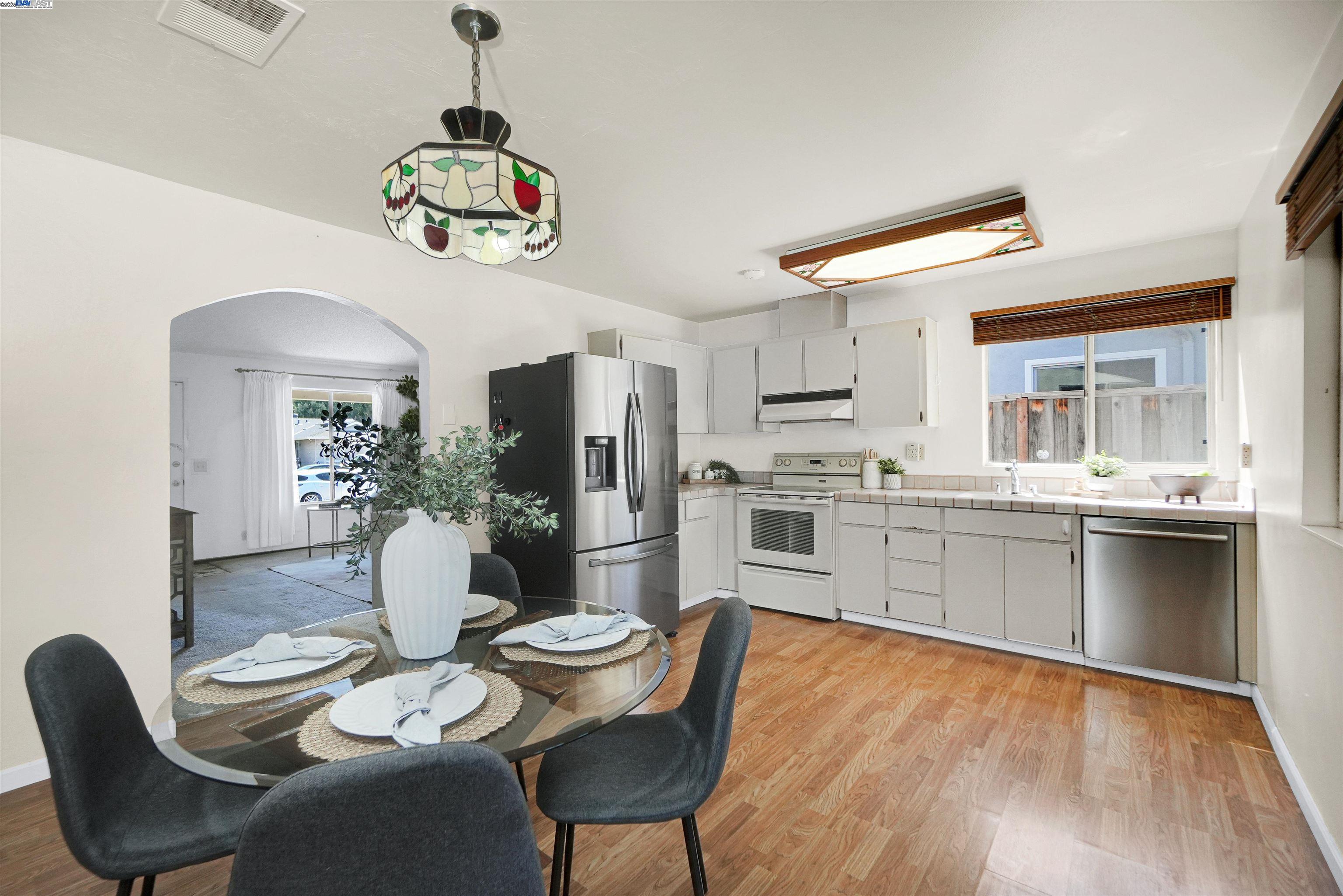Detail Gallery Image 19 of 42 For 1357 Old Rose Pl, San Jose,  CA 95132 - 4 Beds | 2 Baths