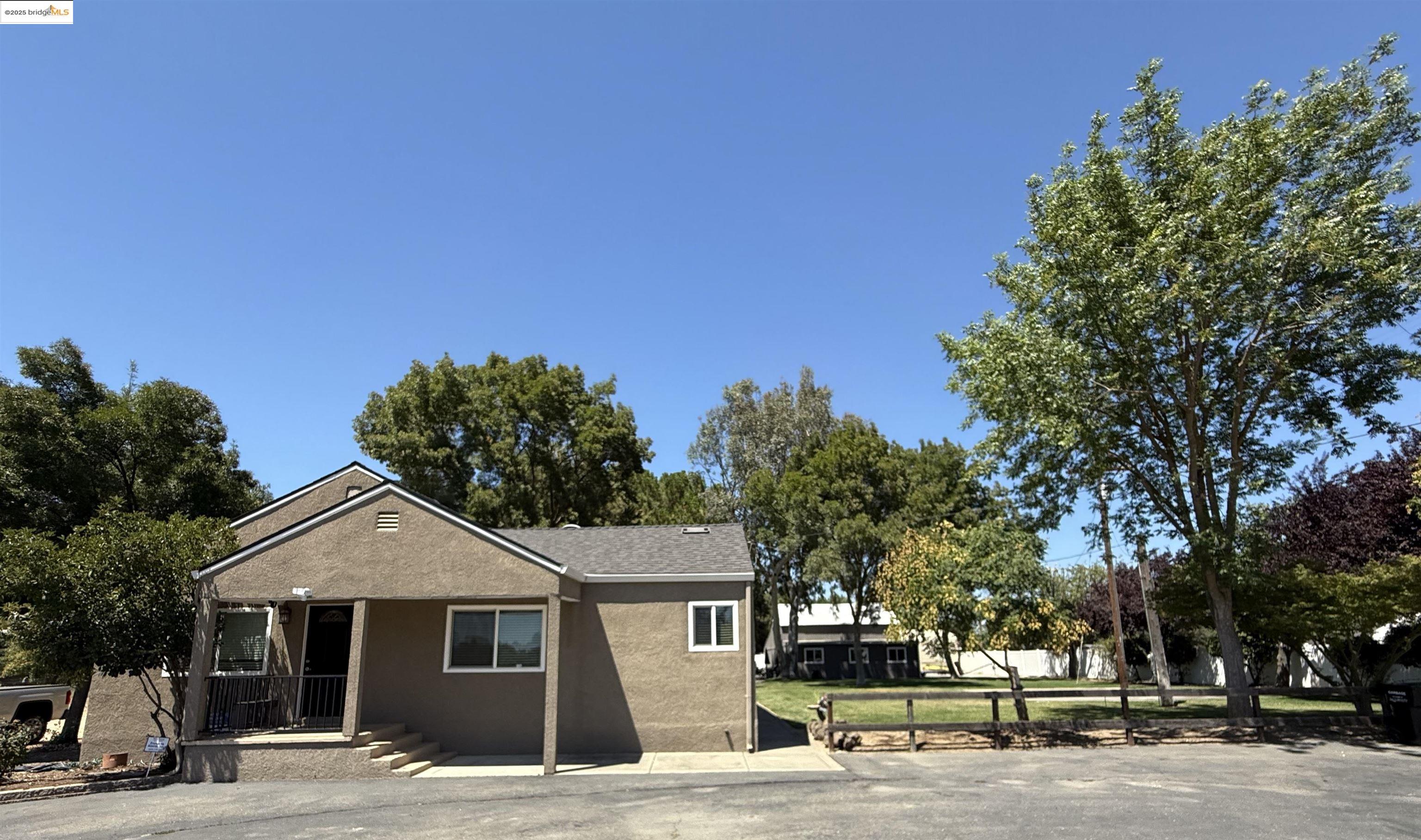 Detail Gallery Image 1 of 1 For 9729 Orr Rd, Galt,  CA 95632 - 3 Beds | 1/1 Baths