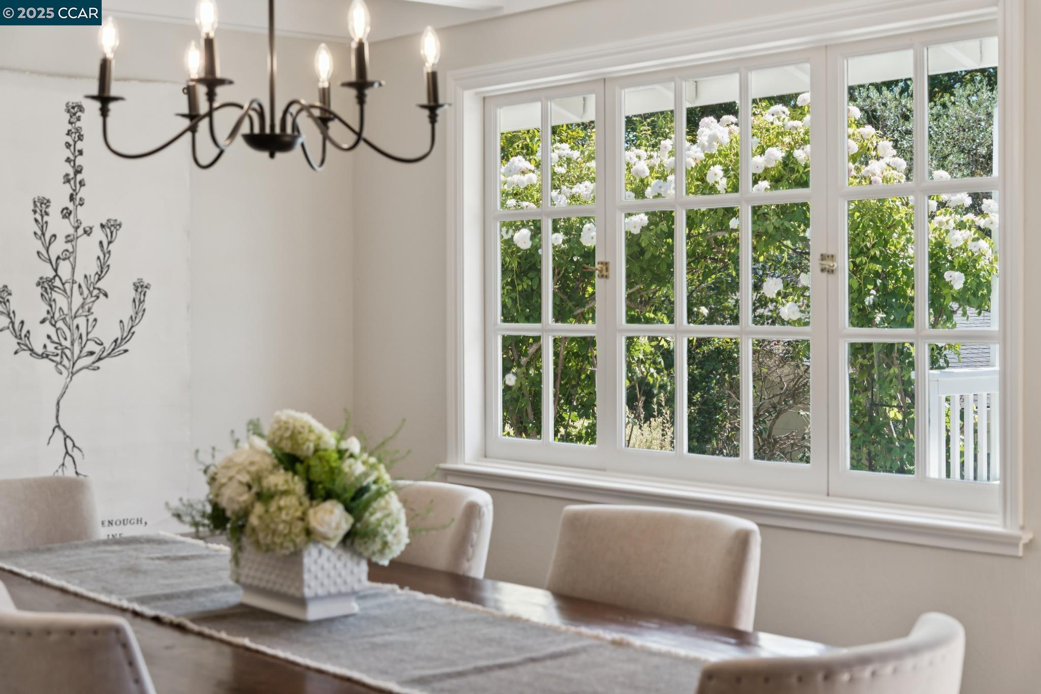 Detail Gallery Image 11 of 57 For 645 Los Palos Dr, Lafayette,  CA 94549 - 4 Beds | 2 Baths