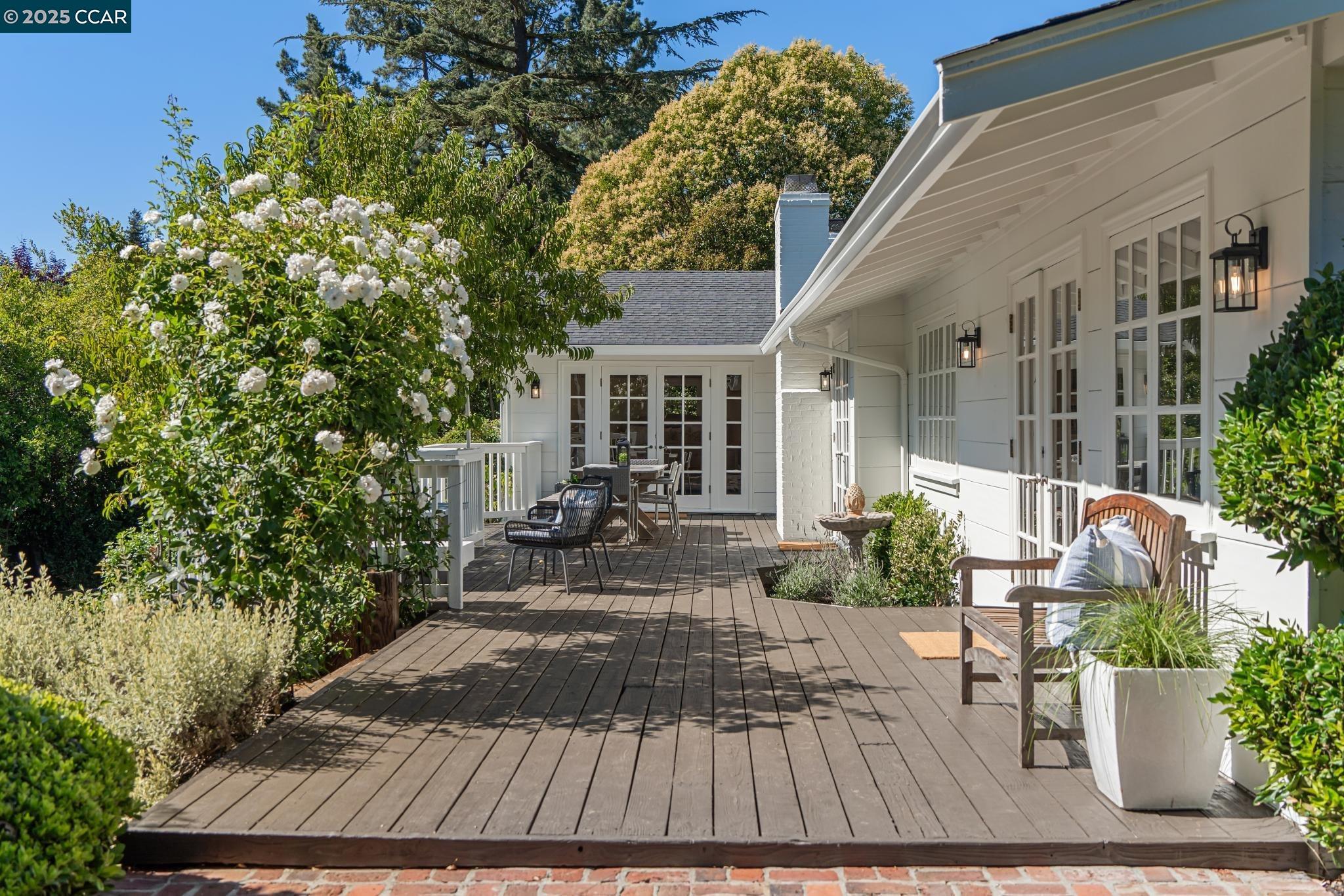 Detail Gallery Image 22 of 57 For 645 Los Palos Dr, Lafayette,  CA 94549 - 4 Beds | 2 Baths