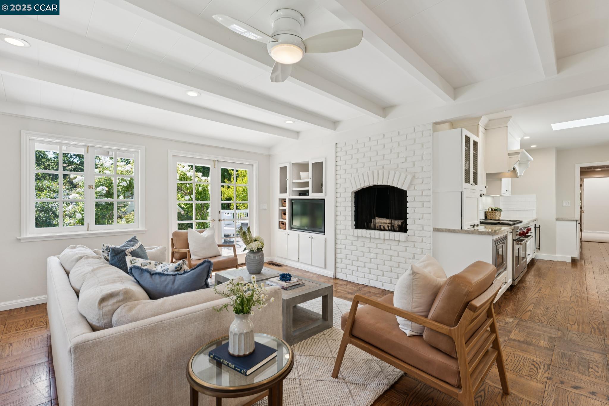 Detail Gallery Image 23 of 57 For 645 Los Palos Dr, Lafayette,  CA 94549 - 4 Beds | 2 Baths