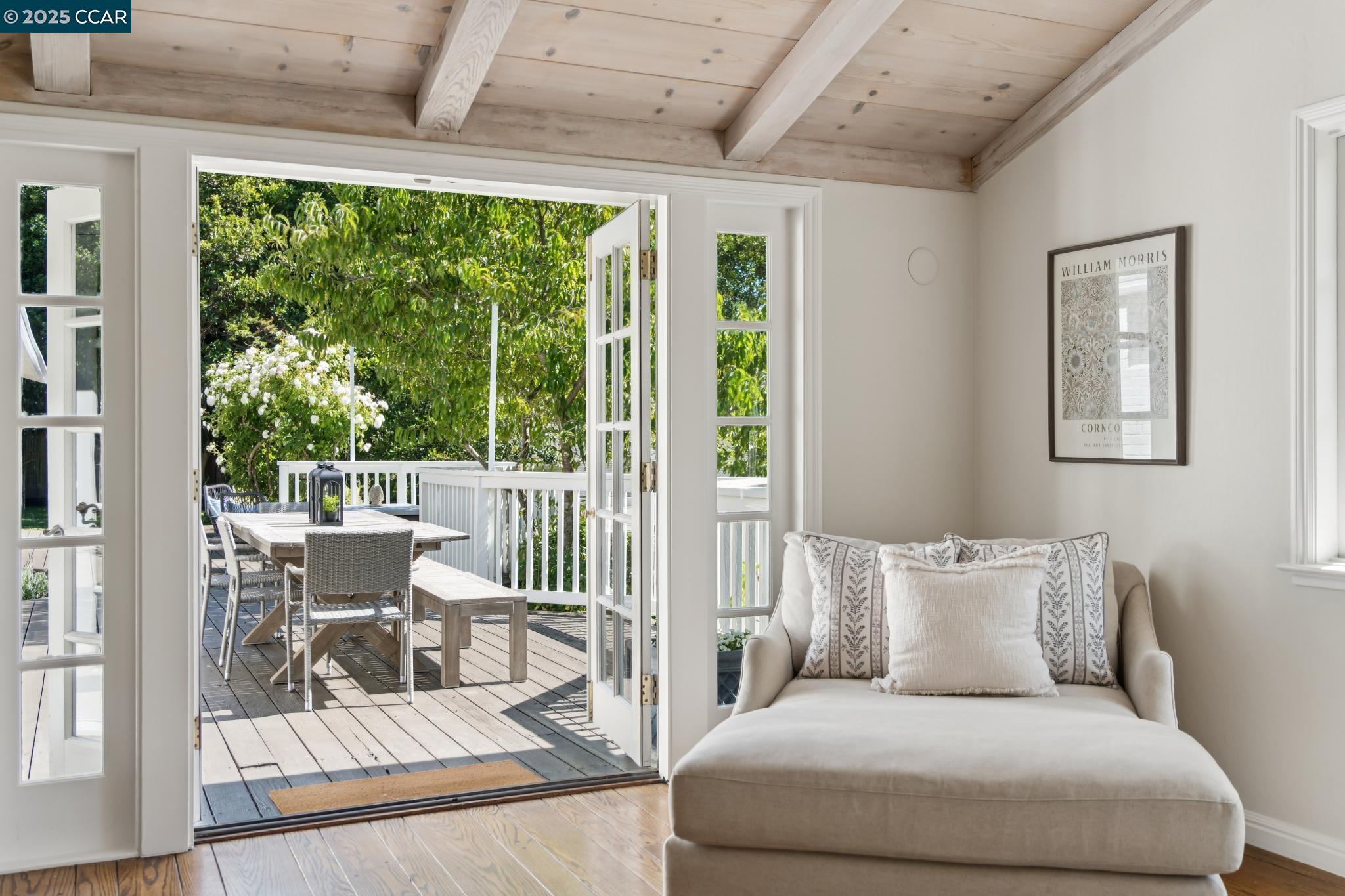 Detail Gallery Image 28 of 57 For 645 Los Palos Dr, Lafayette,  CA 94549 - 4 Beds | 2 Baths