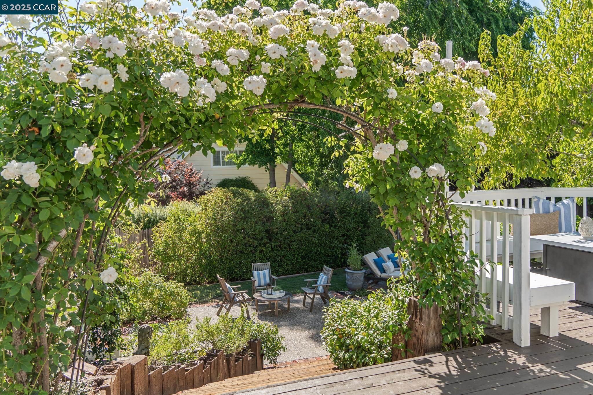 Detail Gallery Image 44 of 57 For 645 Los Palos Dr, Lafayette,  CA 94549 - 4 Beds | 2 Baths