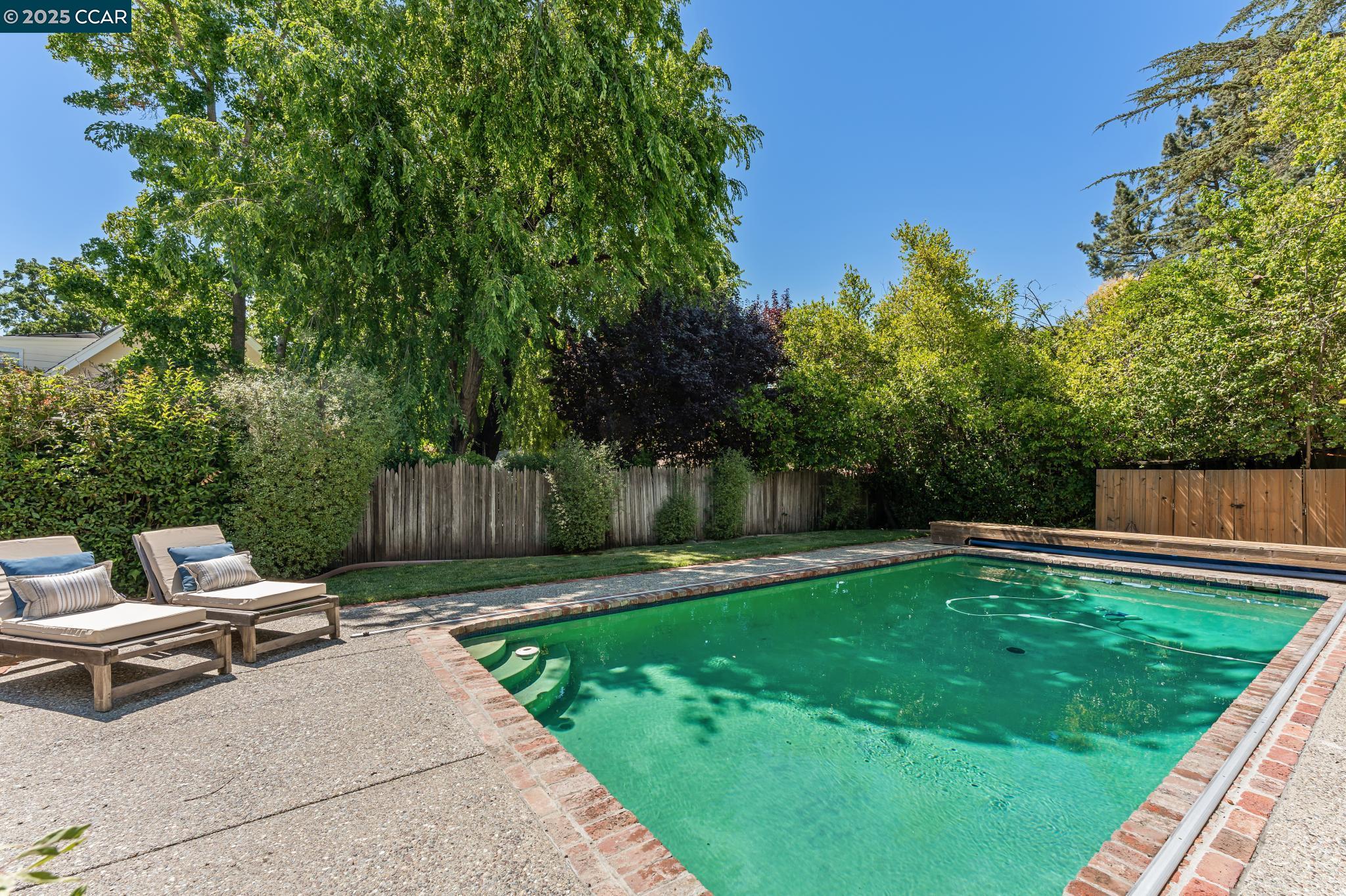 Detail Gallery Image 48 of 57 For 645 Los Palos Dr, Lafayette,  CA 94549 - 4 Beds | 2 Baths