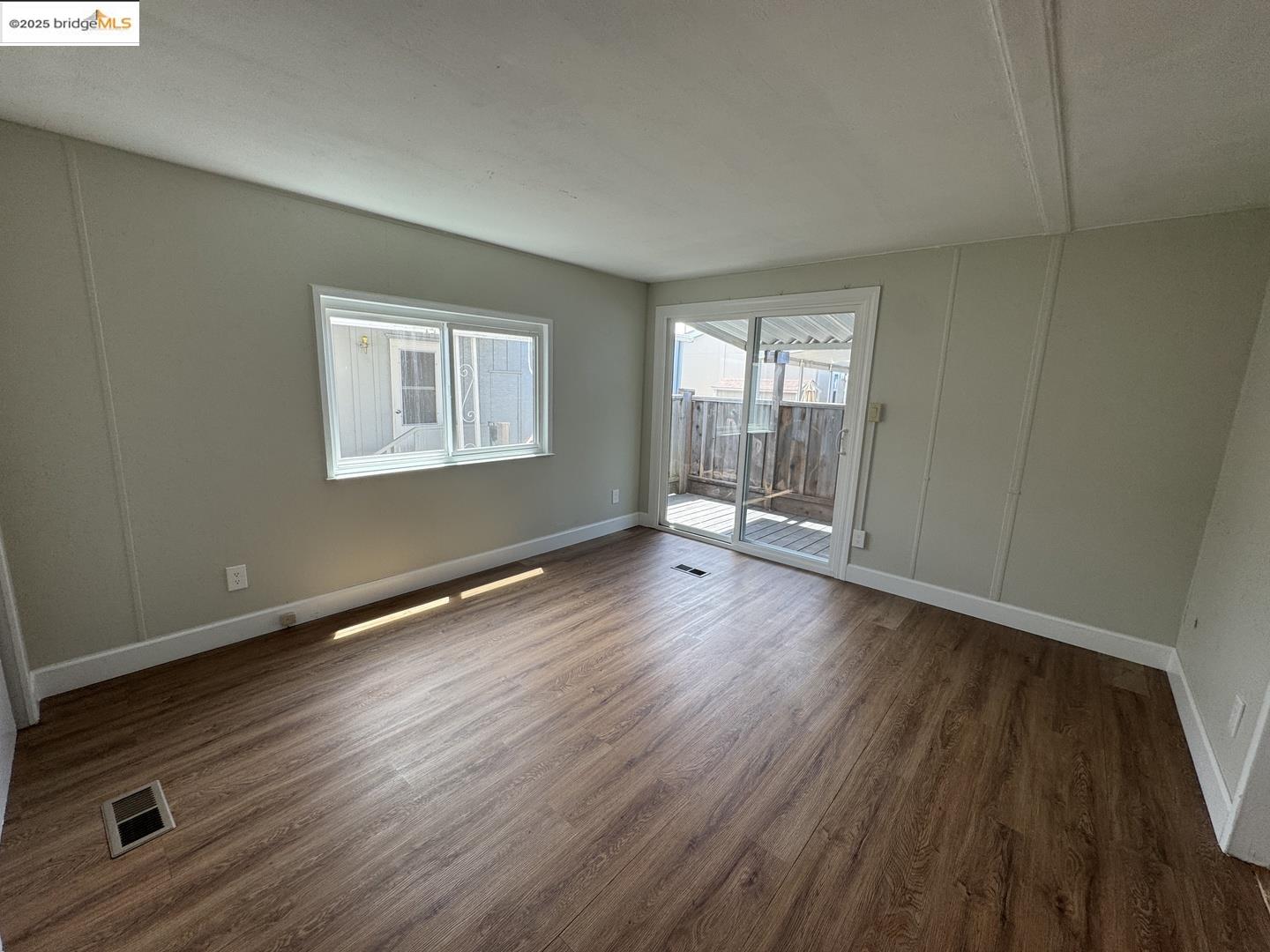 Detail Gallery Image 18 of 38 For 1555 Merrill St #57,  Santa Cruz,  CA 95062 - 2 Beds | 2 Baths