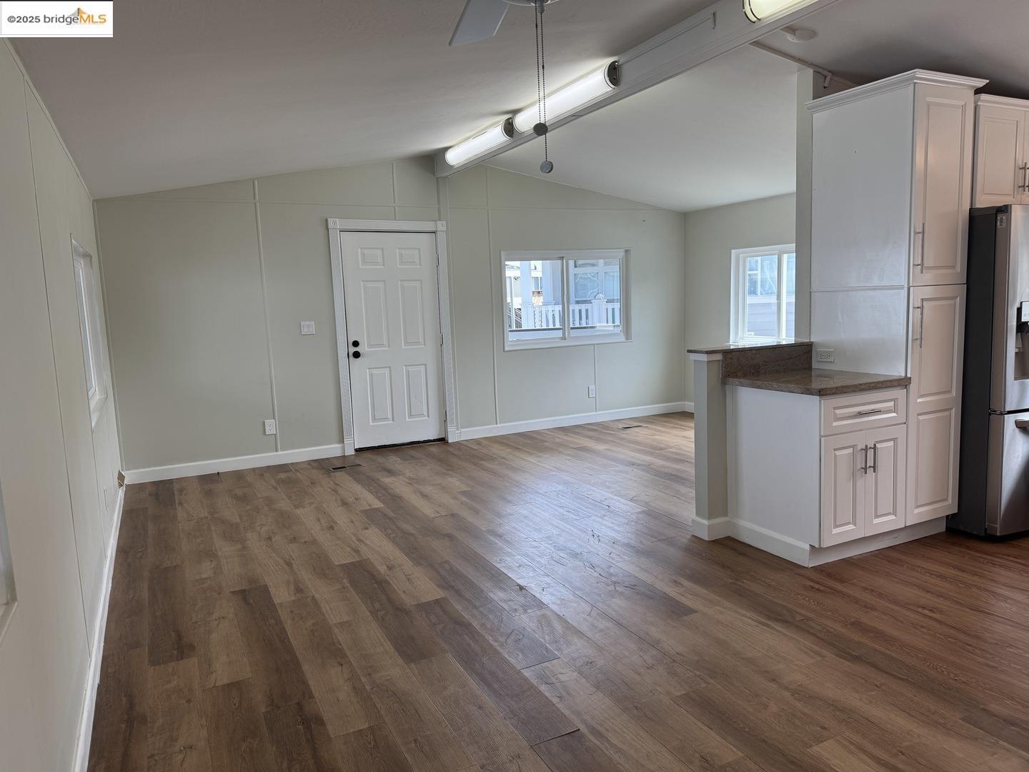 Detail Gallery Image 4 of 38 For 1555 Merrill St #57,  Santa Cruz,  CA 95062 - 2 Beds | 2 Baths