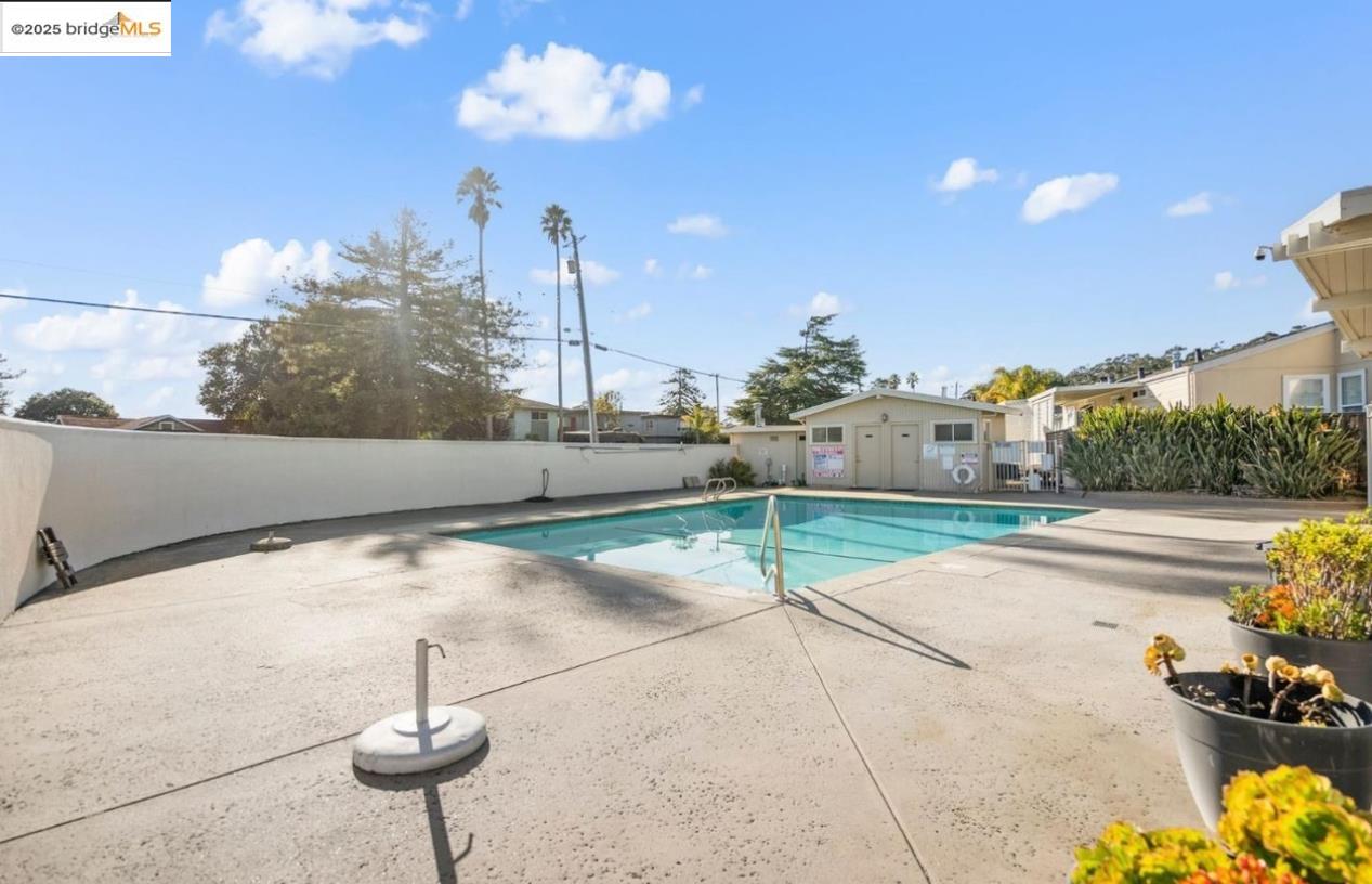 Detail Gallery Image 36 of 38 For 1555 Merrill St #57,  Santa Cruz,  CA 95062 - 2 Beds | 2 Baths