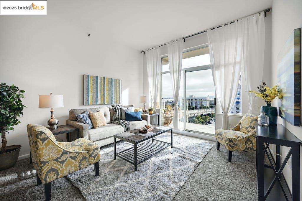 Detail Gallery Image 1 of 46 For 5855 Horton St #715,  Emeryville,  CA 94608 - 1 Beds | 1 Baths