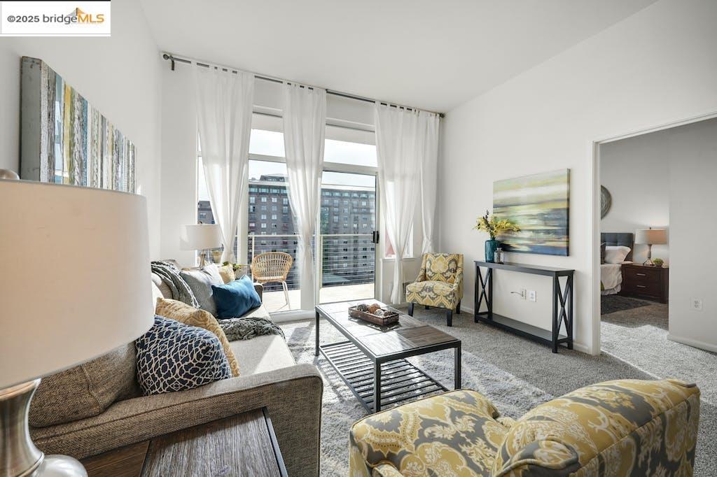 Detail Gallery Image 2 of 46 For 5855 Horton St #715,  Emeryville,  CA 94608 - 1 Beds | 1 Baths